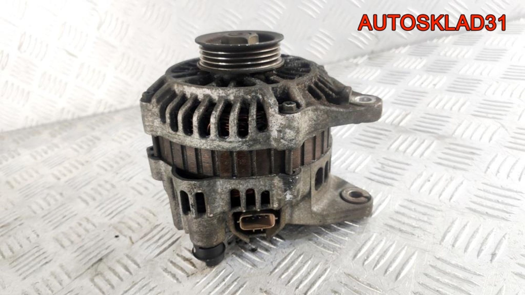 Генератор 100A Mitsubishi Carisma DA 1,8 4G93 Бензин MD343416, 8000 рублей, Дубовое