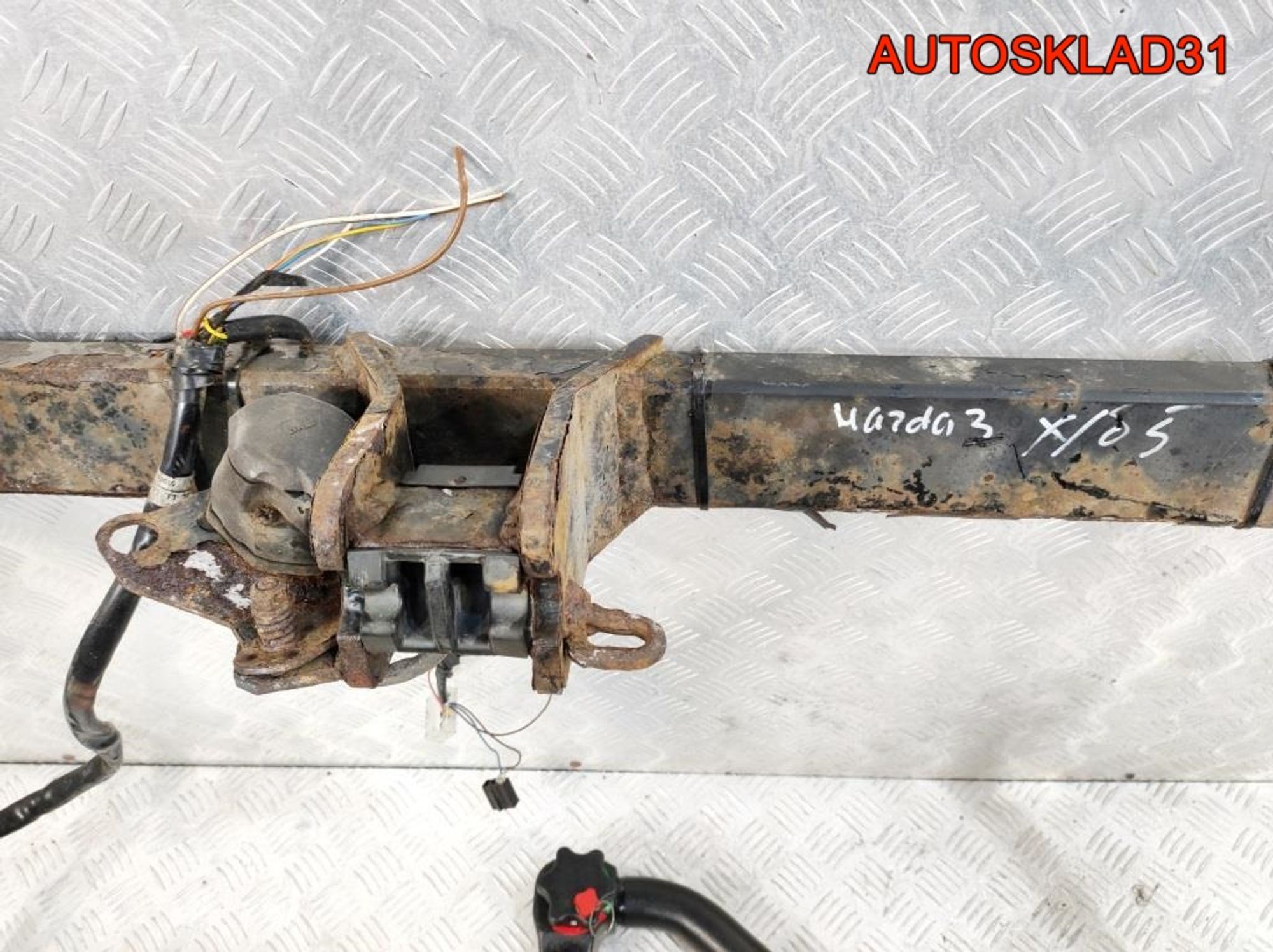 Фаркоп со съёмным крюком Mazda 3 BK Хетчбэк, 18000 рублей, Дубовое