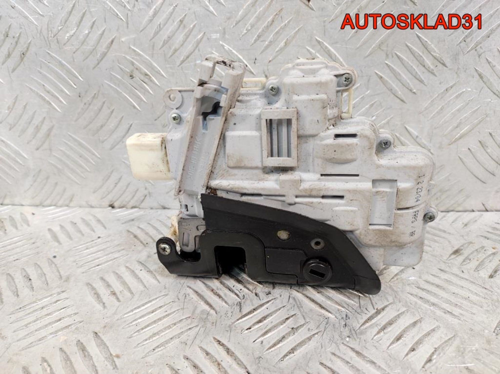 Замок двери задней правой Audi A6 C6 4F0839016, 3200 рублей, Дубовое