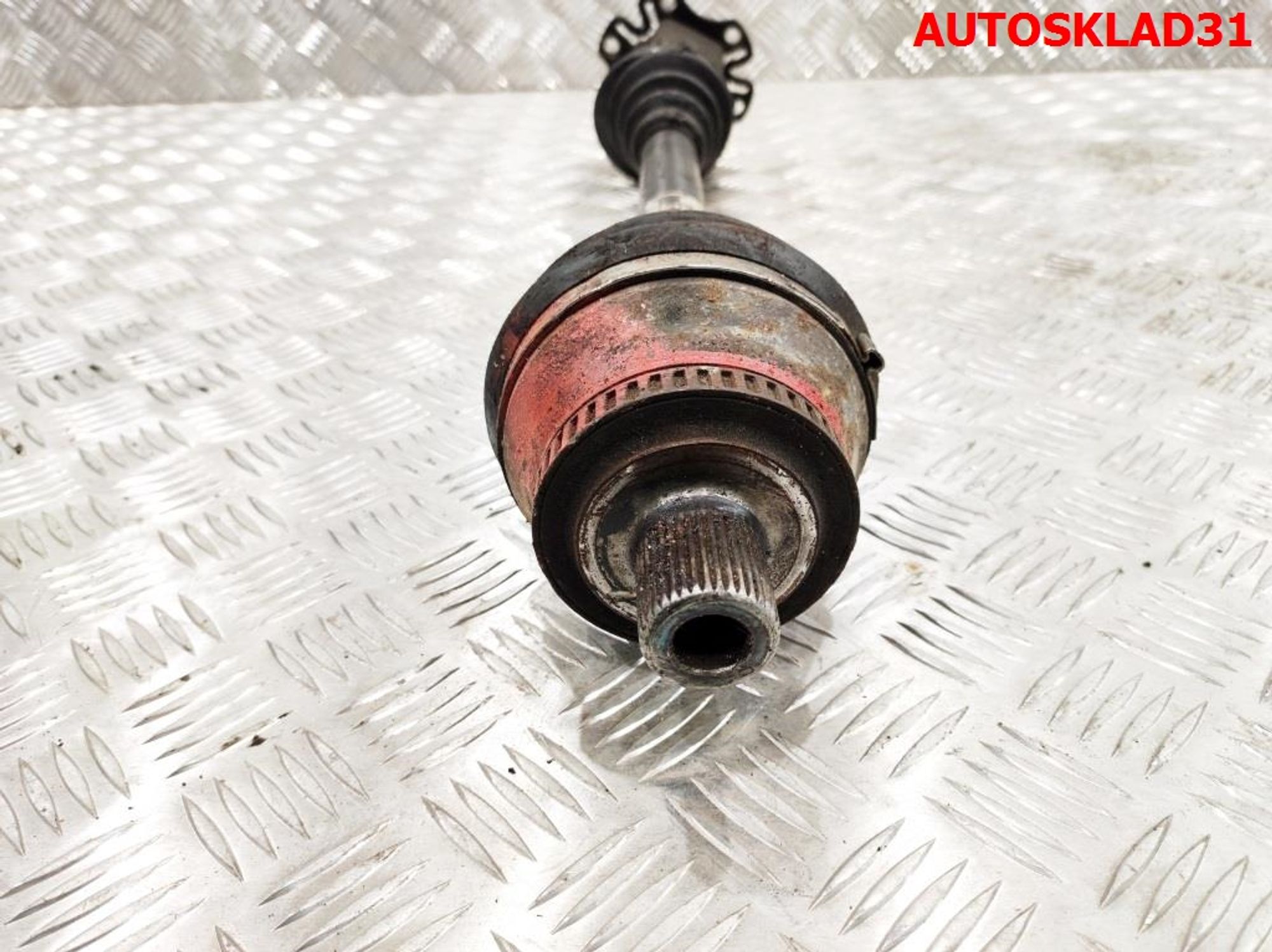 Полуось передняя левая Audi A4 B6 8E0407271S 2,5 AKE 4WD МКПП, 5000 рублей, Дубовое