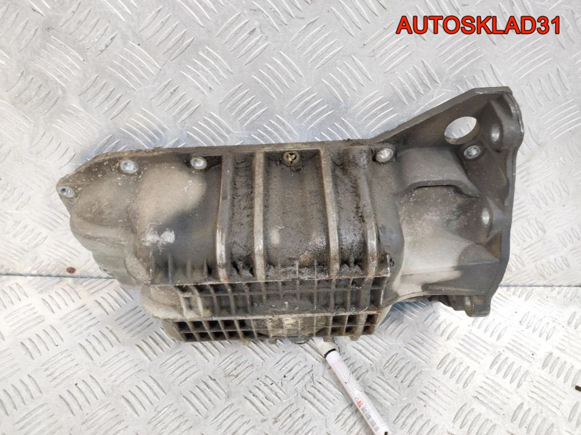 Поддон двигателя Ford Focus 2 1,6 Бензин 98MM6675CB, 1800 рублей, Дубовое