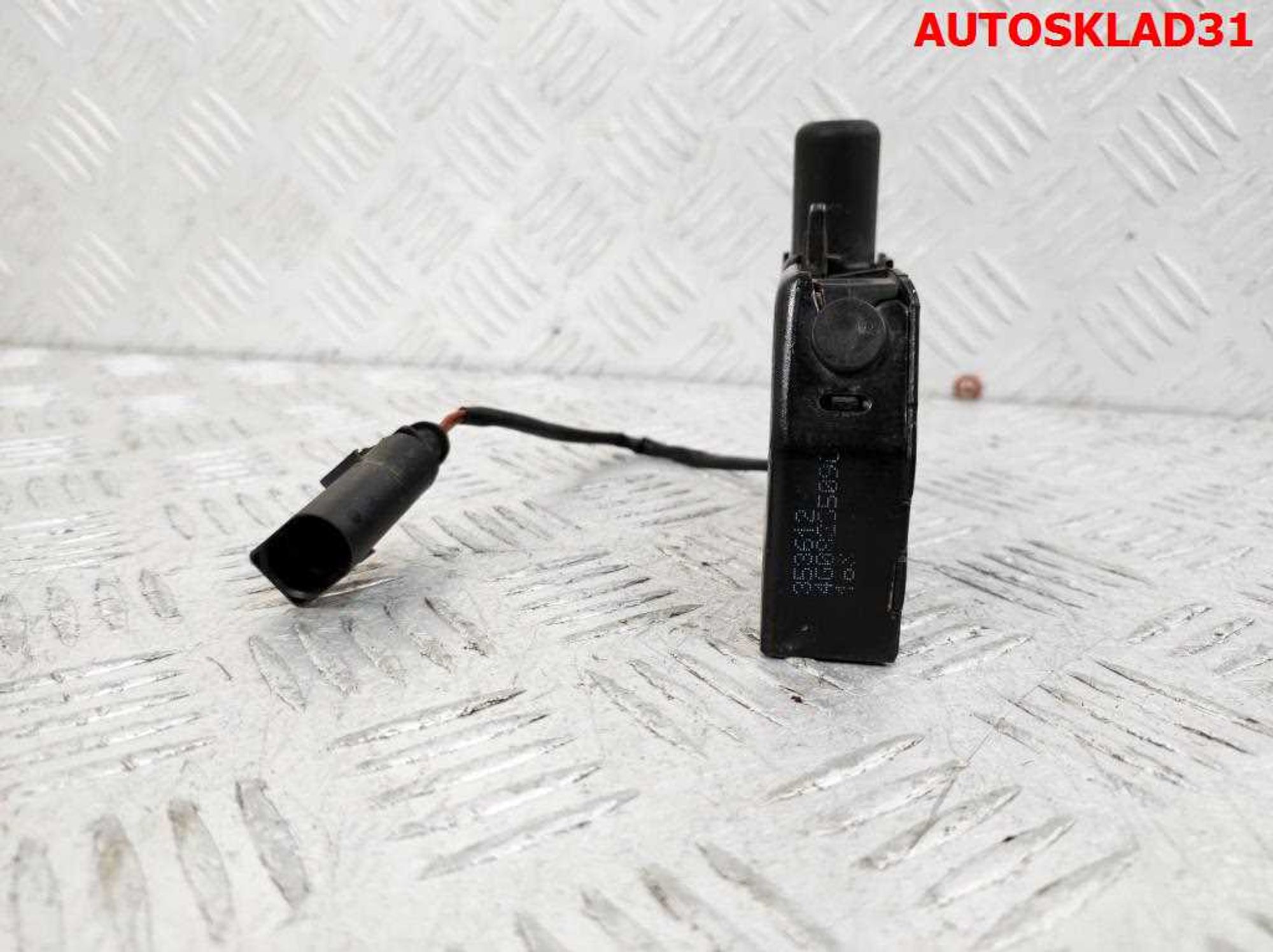 Замок капота Audi A6 C7 4G 4G0823509L, 1000 рублей, Дубовое