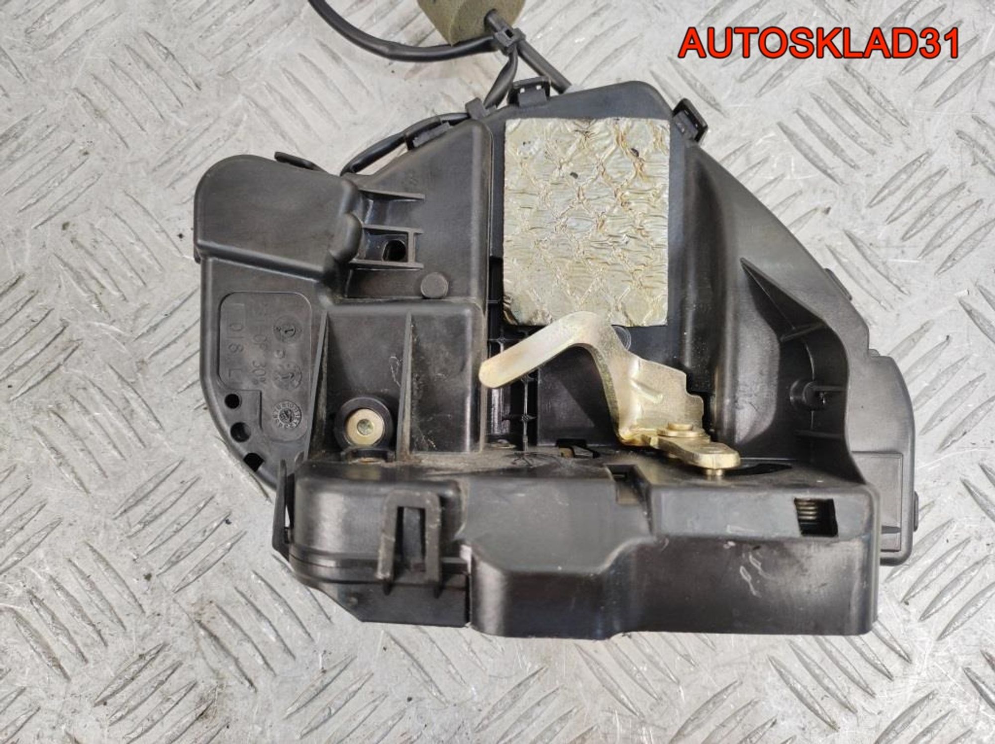 Замок двери задней левой Mercedes W211 A2117300535, 2300 рублей, Дубовое