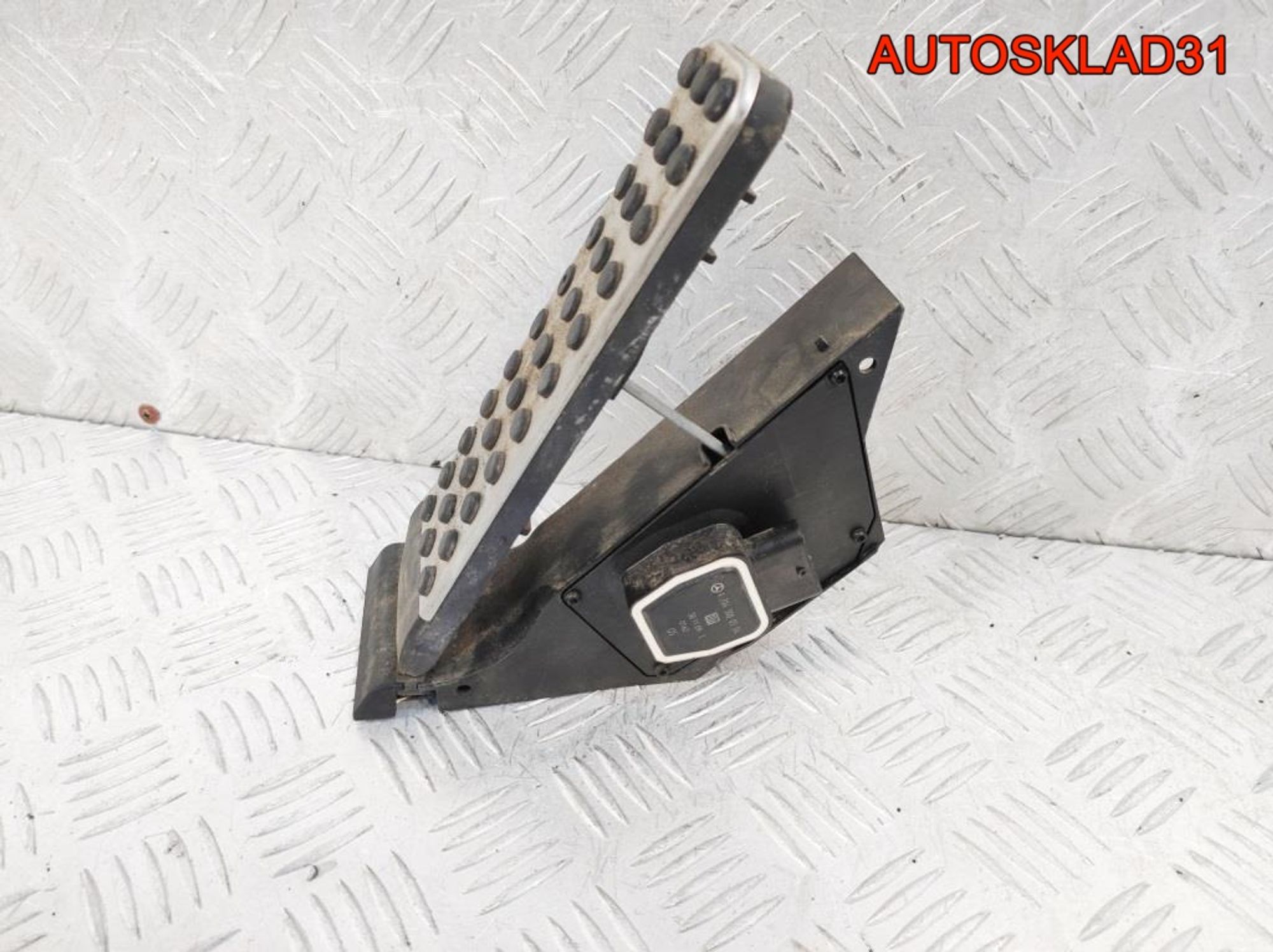 Педаль газа Mercedes-Benz GLK X204 A2043000504, 2000 рублей, Дубовое
