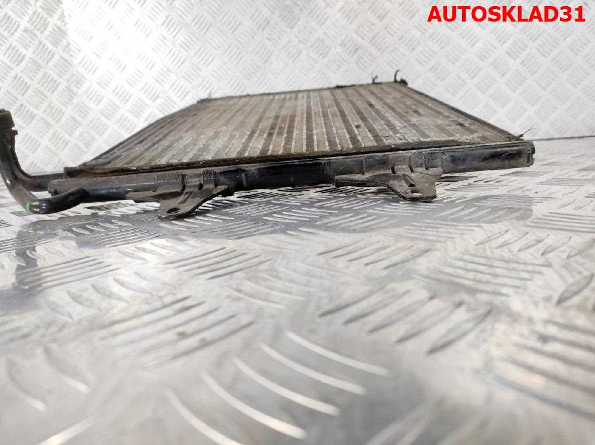 Радиатор кондиционера Volkswagen Polo 4 6Q0820411H, 1000 рублей, Дубовое