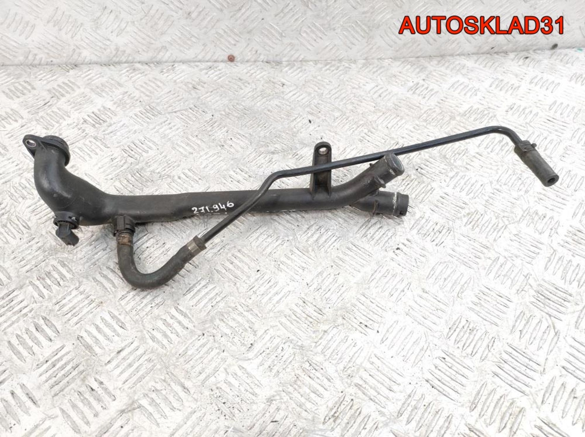 Трубка системы охлаждения Mercedes W203 M271.946 A2712001152, 3600 рублей, Дубовое