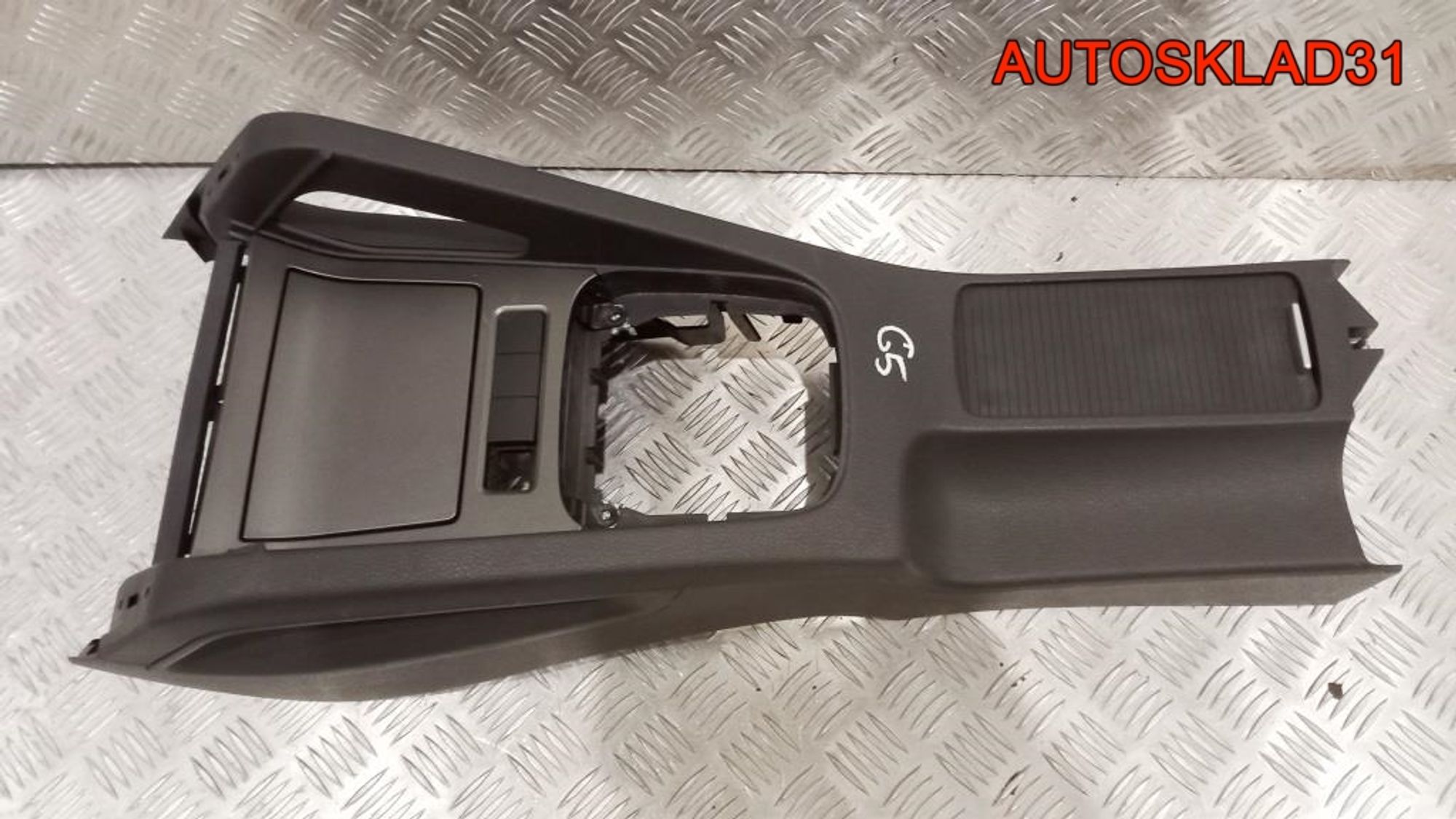 Консоль центральная VW Golf 5 1K0863243A, 3000 рублей, Дубовое