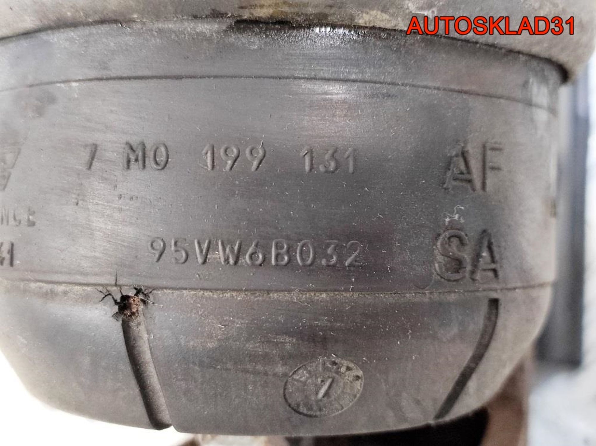 Опора двигателя левая VW Sharan 7M0199131AF, 3300 рублей, Дубовое