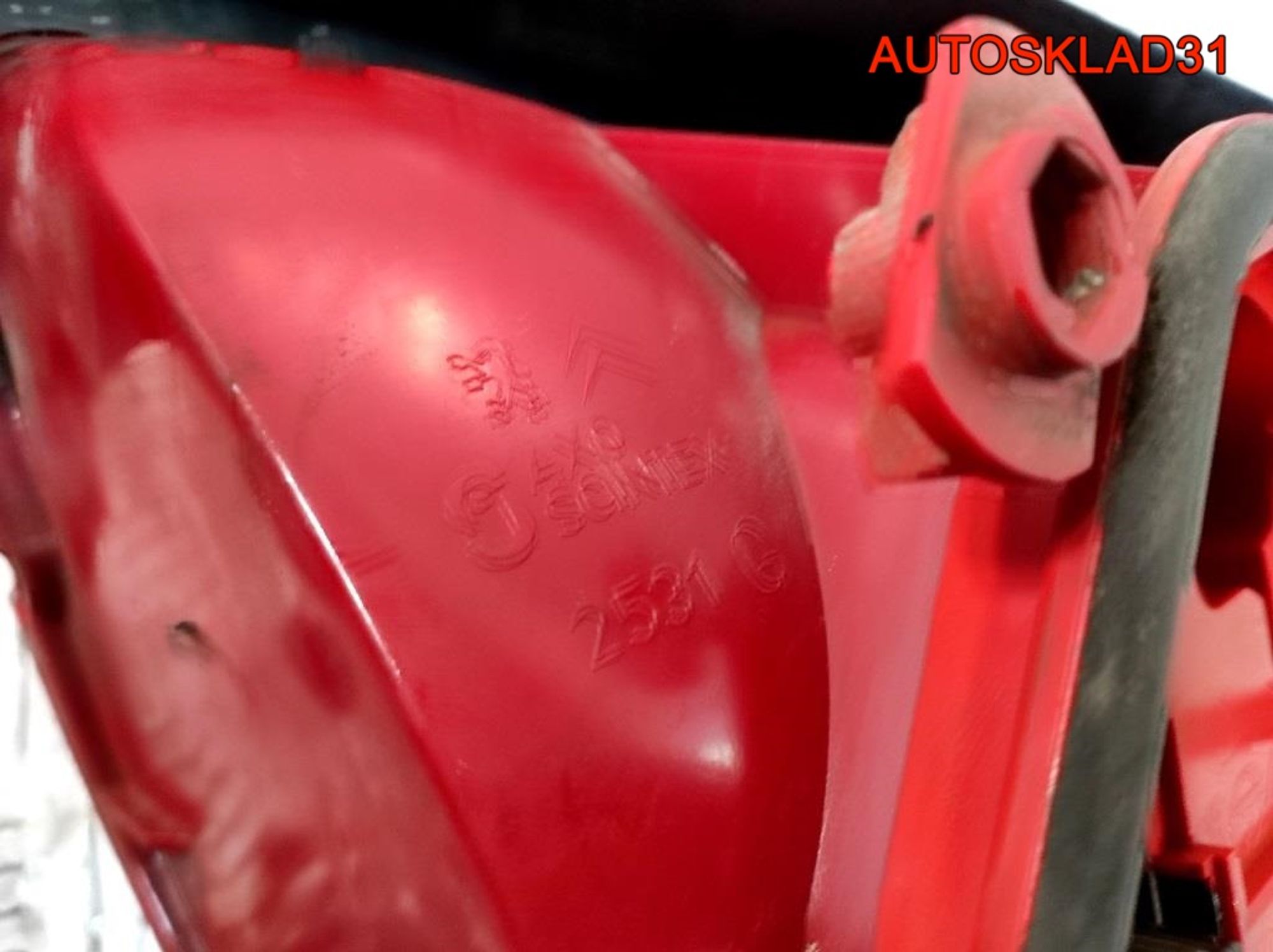 Фонарь задний левый Peugeot 206 6350S0 Хетчбэк, 4500 рублей, Дубовое