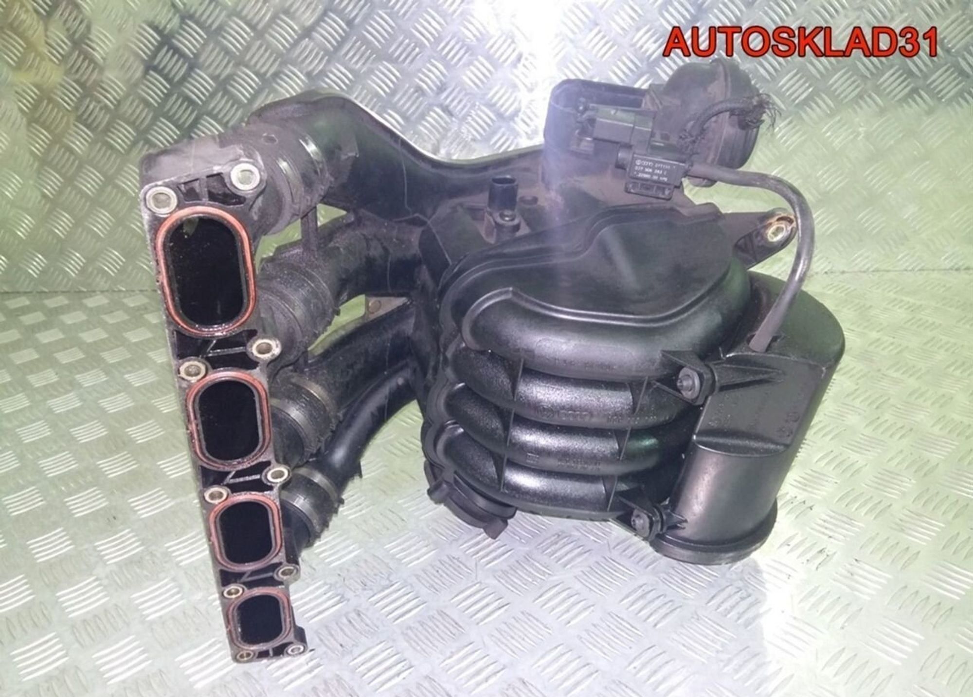 Коллектор впускной Audi A4 B6 2.0 ALT 06B133210AJ, 3600 рублей, Дубовое