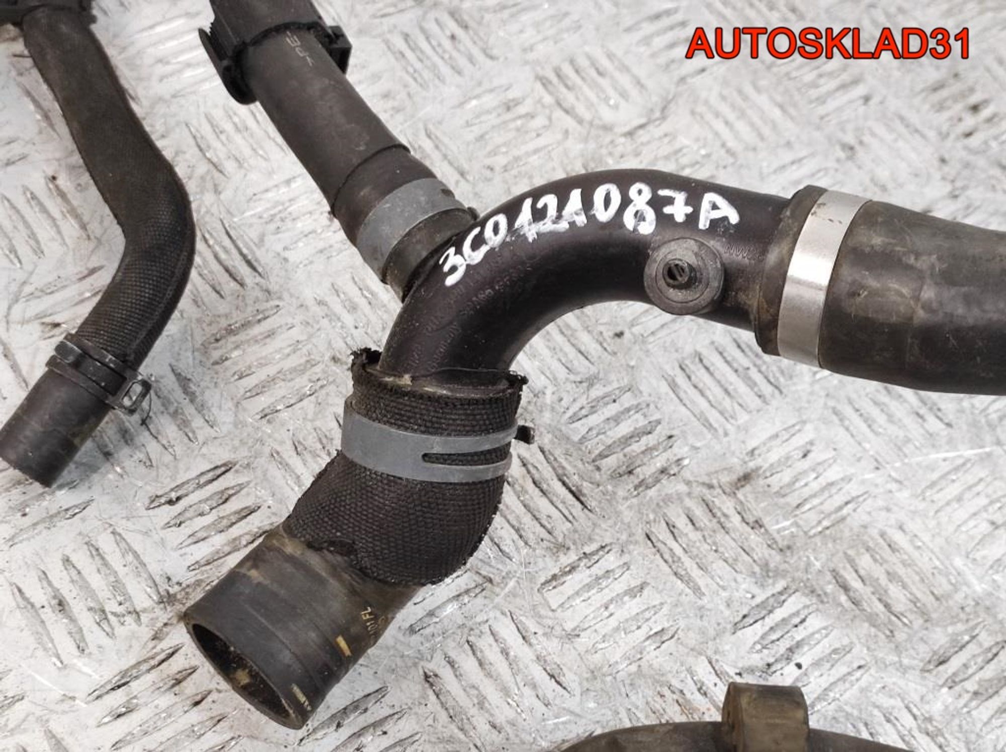 Трубка охлаждающей жидкости VW Passat B6 2,0 Дизель 5N0121065, 2500 рублей, Дубовое