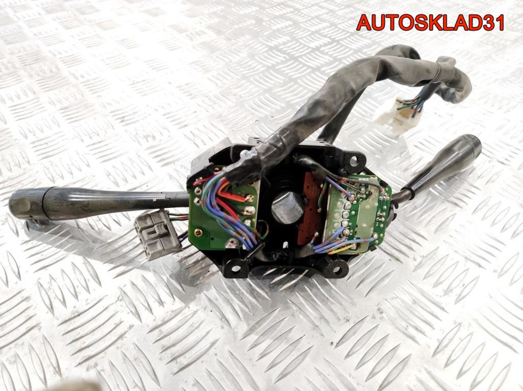 Переключатель подрулевой Mitsubishi Lancer C6 MB541706, 2500 рублей, Дубовое