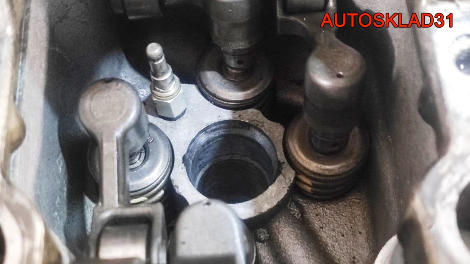 Головка блока VW Passat B6 2.0 BKP 03G103373A, 30000 рублей, Дубовое