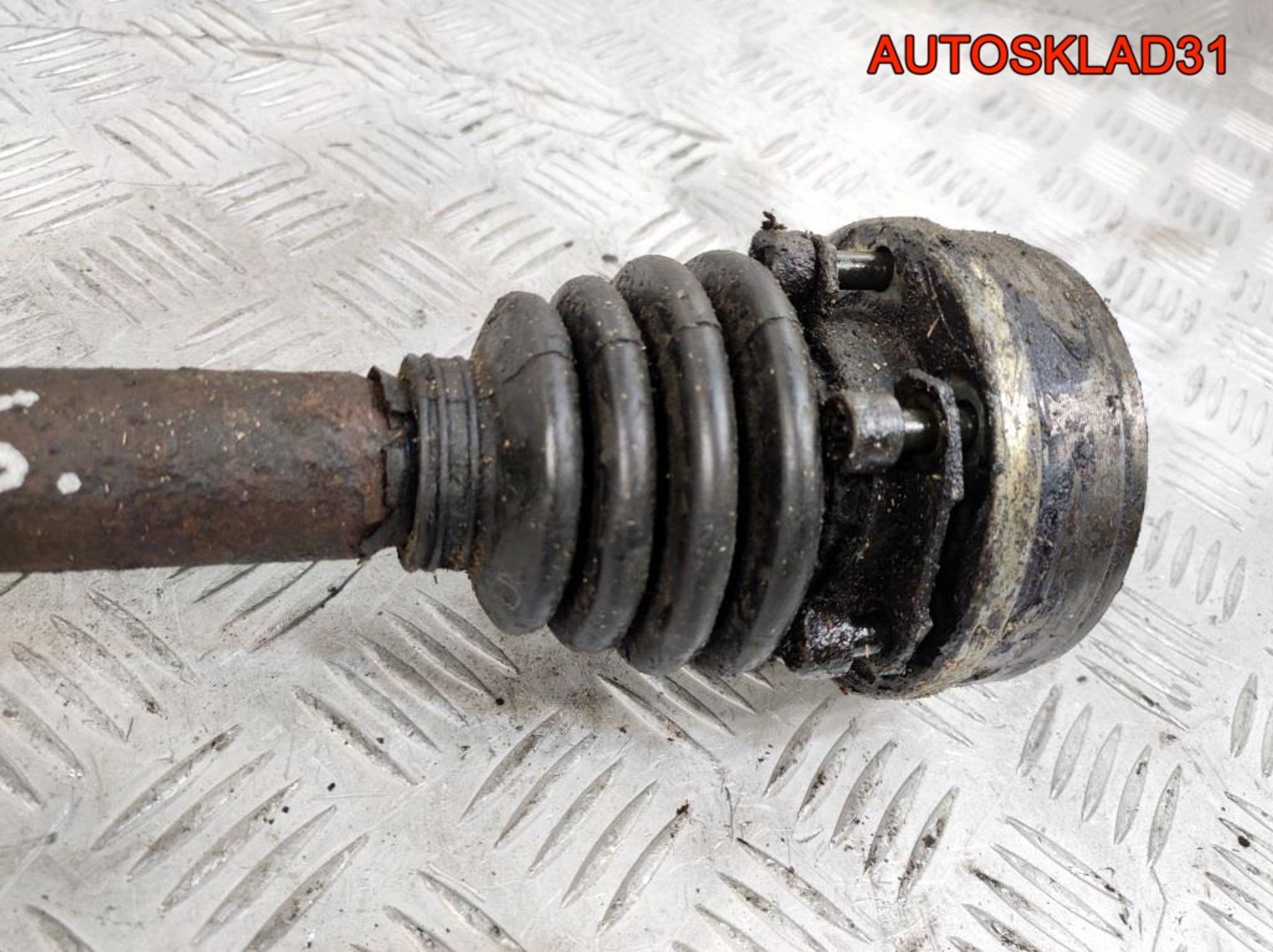 Привод передний левый Audi 80 B3 1,8 Бензин, 2300 рублей, Дубовое