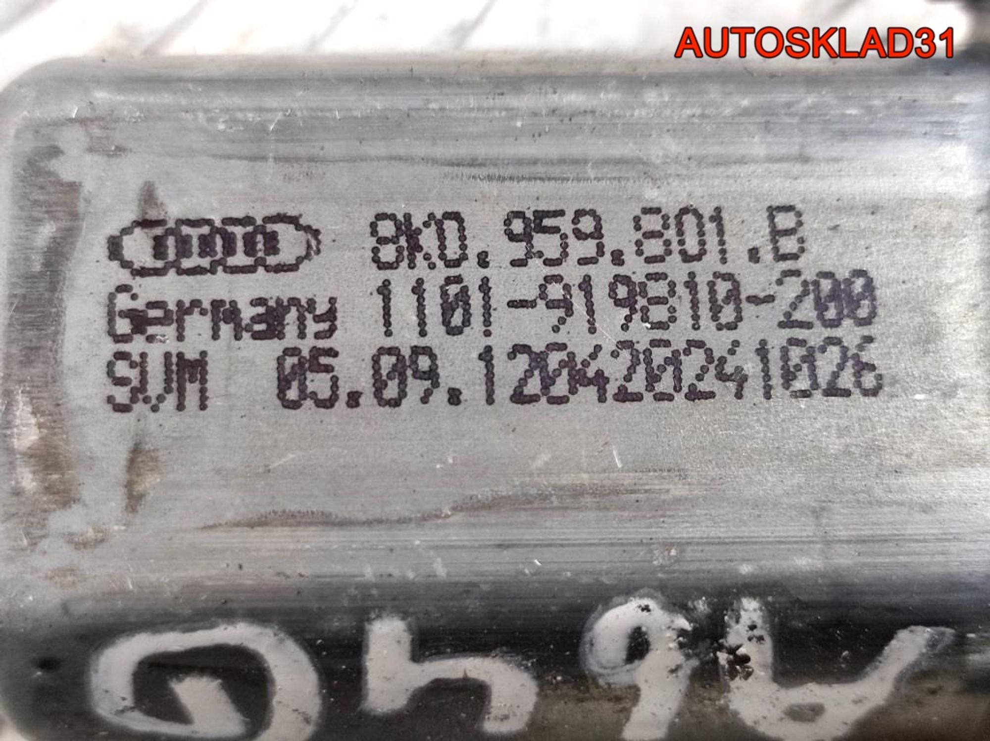 Мотор стеклоподъемника передний L Audi A6 C7 8K0959801B, 1500 рублей, Дубовое