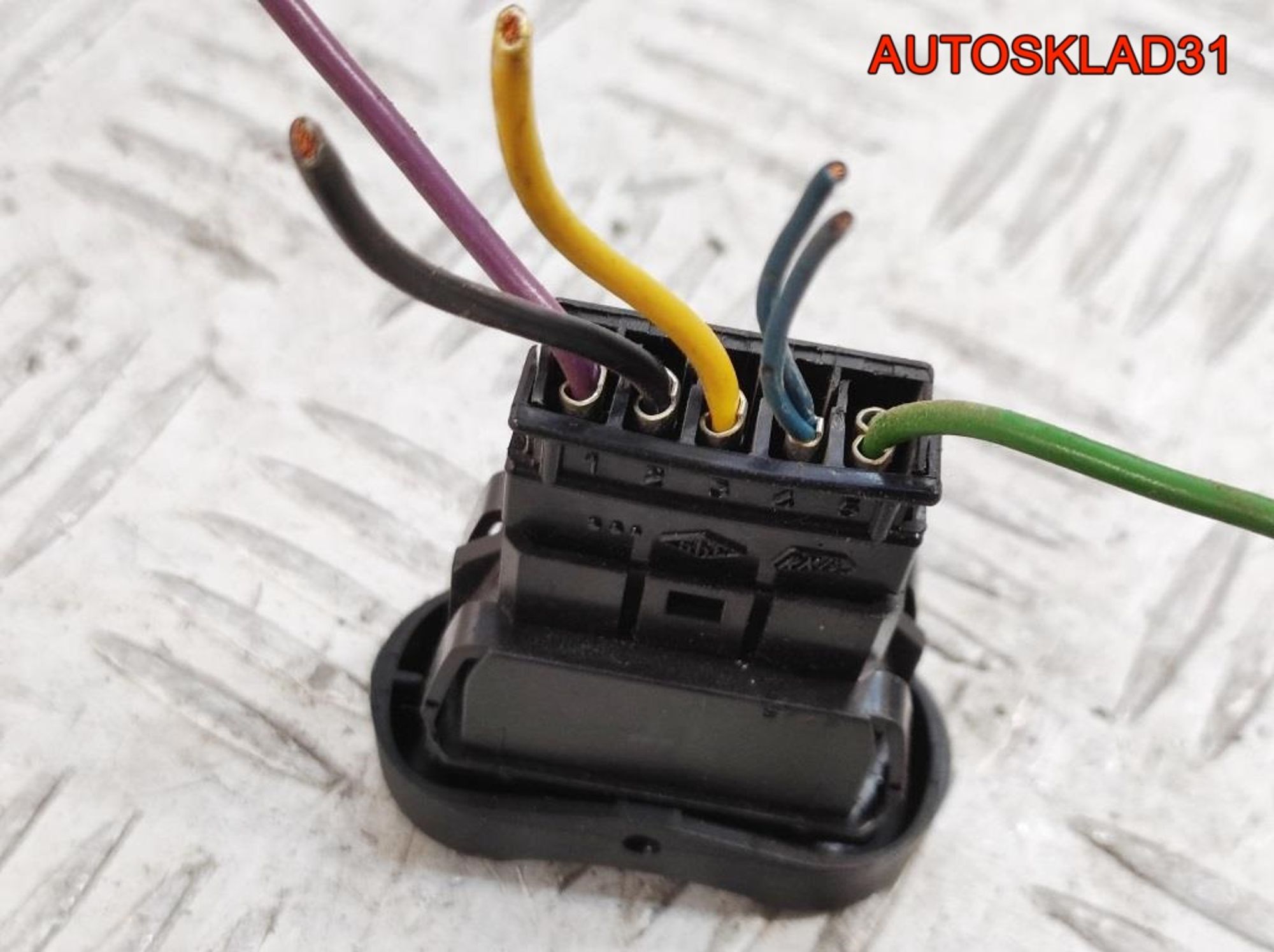 Кнопка стеклоподъемника Renault Sandero 8200602227, 400 рублей, Дубовое