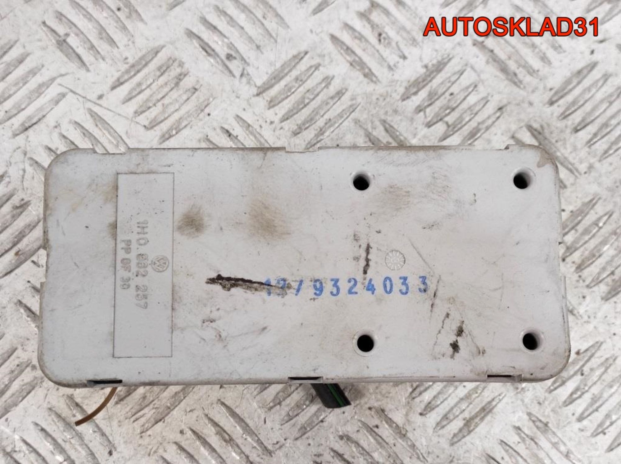 Компрессор центрального замка Passat B4 1H0962257, 2500 рублей, Дубовое