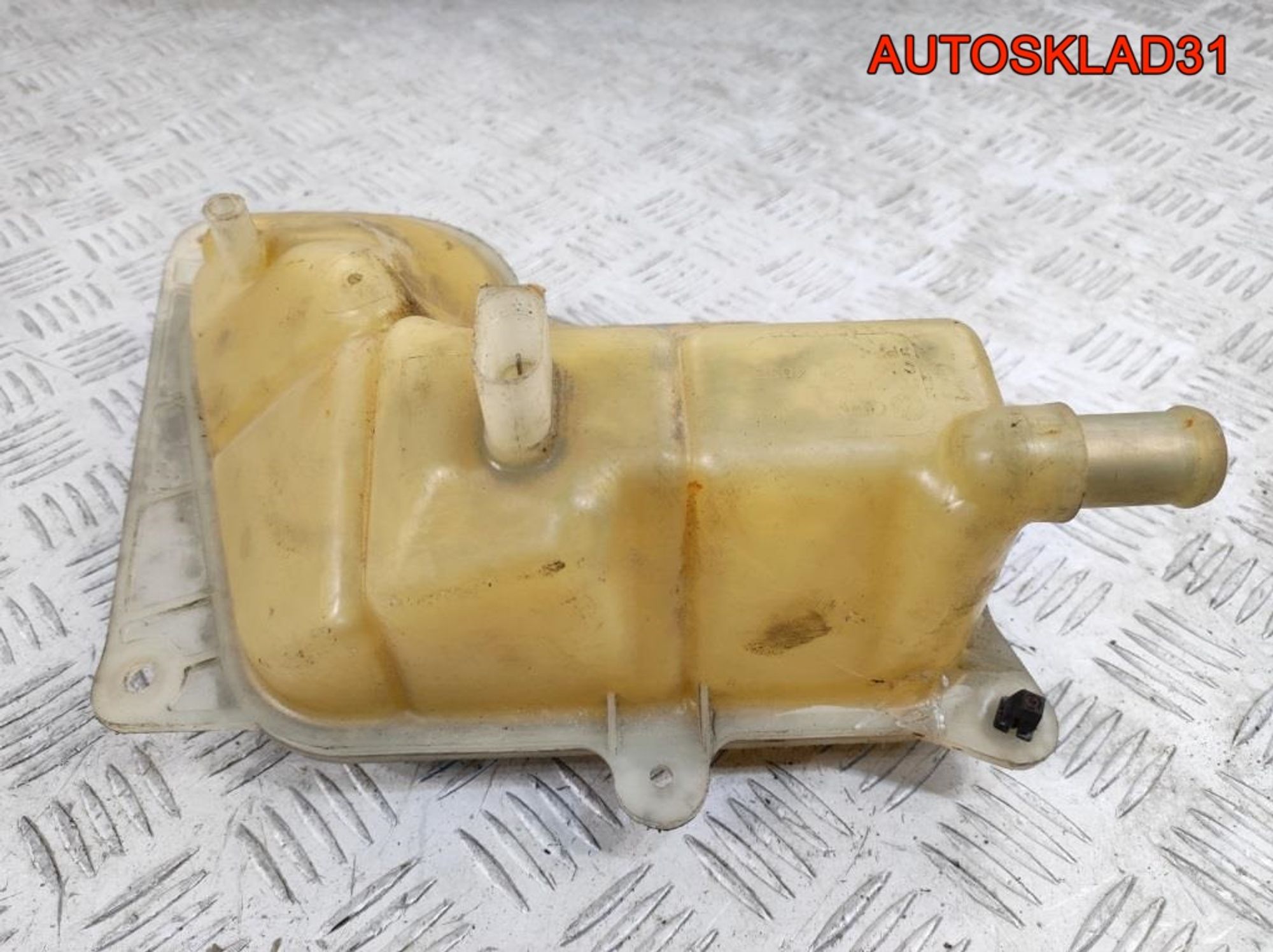 Бачок расширительный VW Passat B5 8D0121403F, 1000 рублей, Дубовое