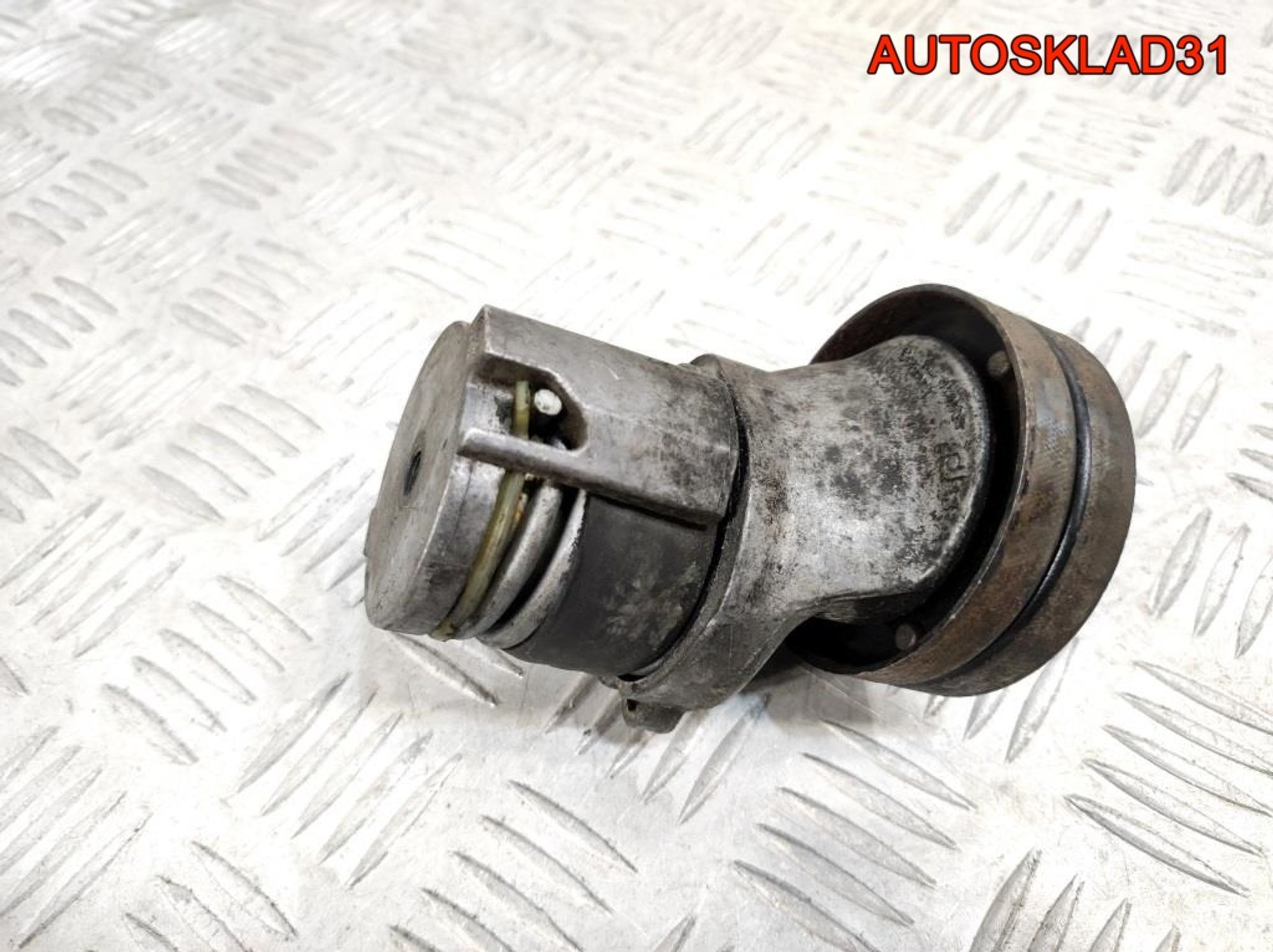 Натяжитель ремня Audi A4 B6 1,9 Дизель 038903315AD, 500 рублей, Дубовое