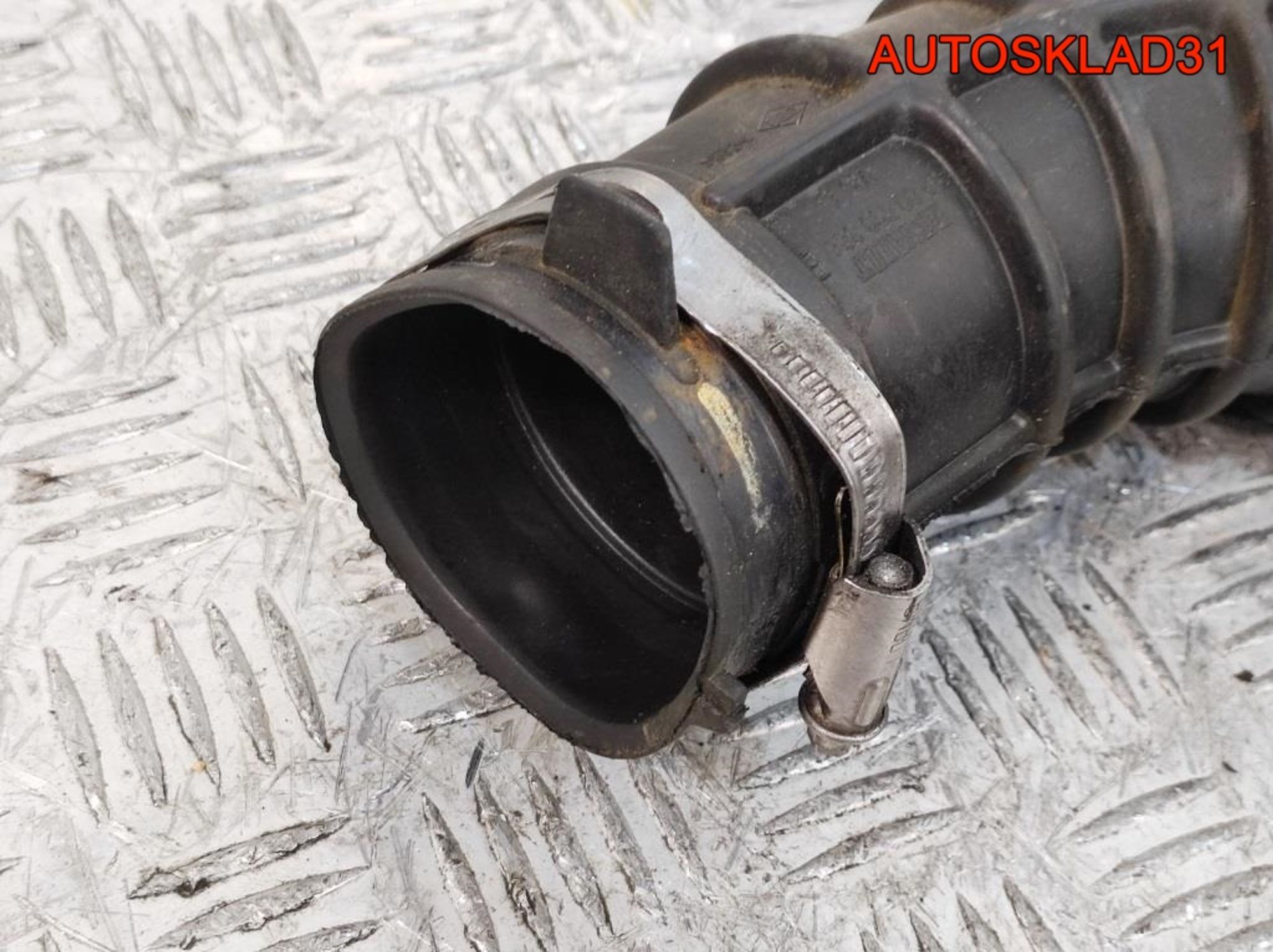 Патрубок воздушного фильтра Renault Megane 2 8200500384, 1200 рублей, Дубовое