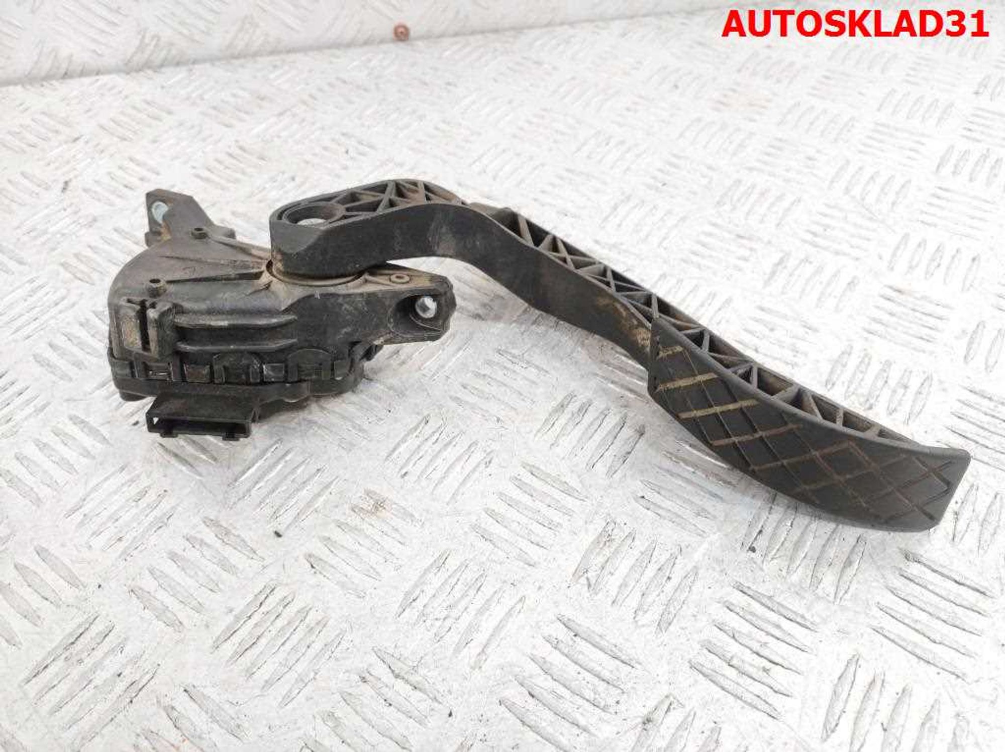 Педаль газа Audi A4 B6 1.9 AVF 8E1721523B Дизель, 1500 рублей, Дубовое