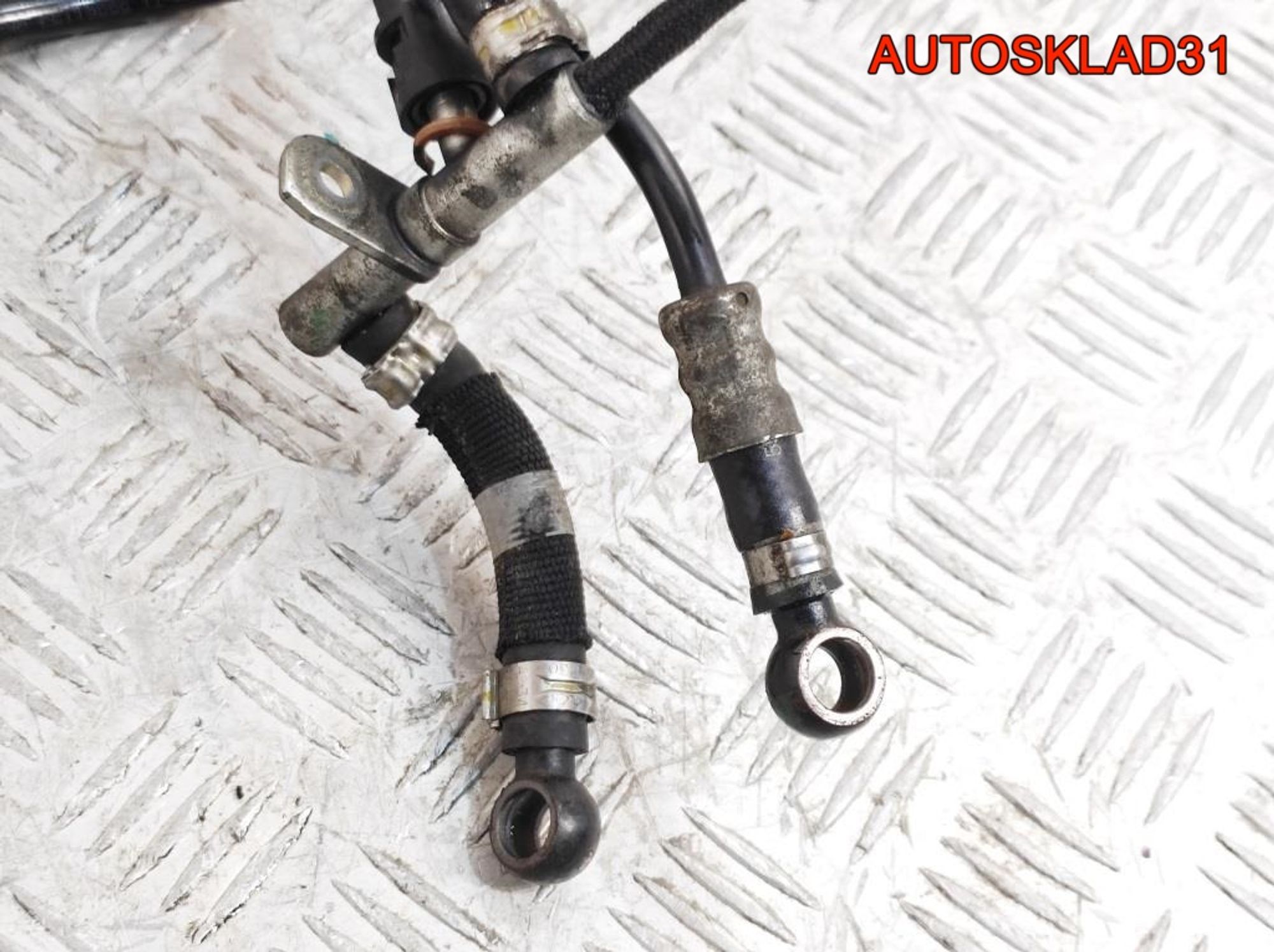 Трубка топливная Комплект Opel Corsa D 1,3 Z13DTJ Дизель 55561152, 3500 рублей, Дубовое