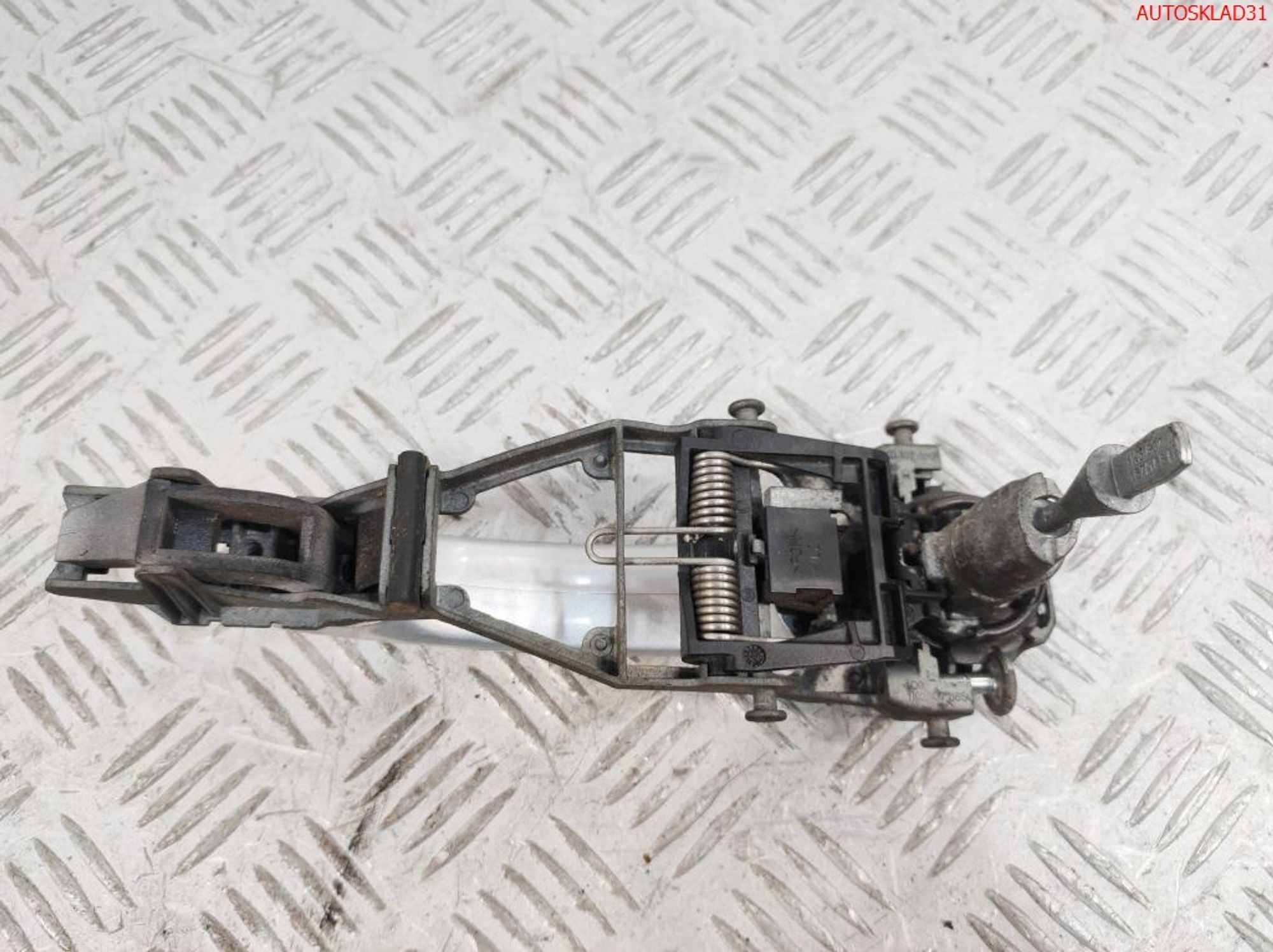 Ручка двери передняя левая VW Golf 5 1K0837885A, 2000 рублей, Дубовое