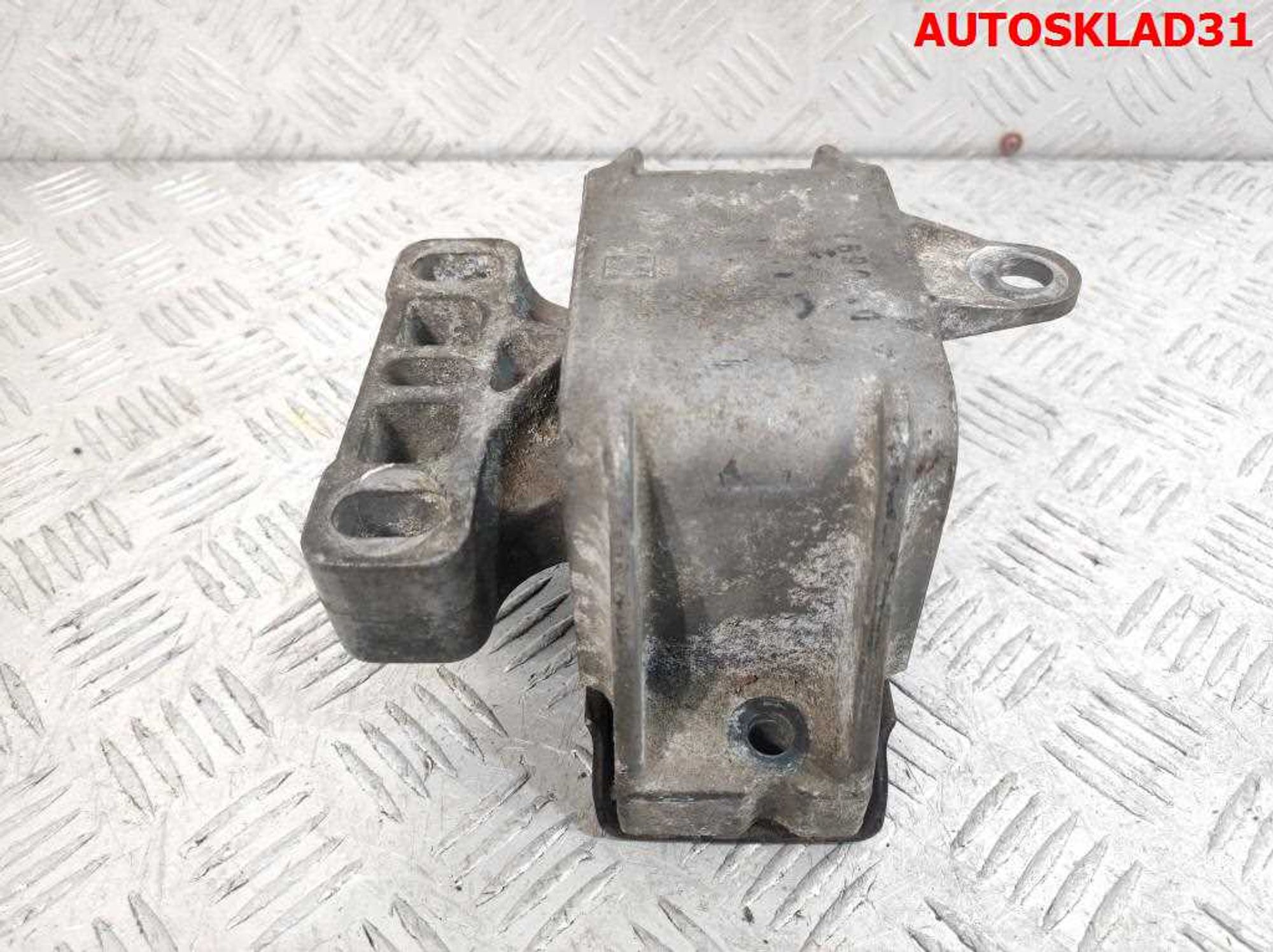 Опора двигателя левая VW Golf 4 1,4 APE 1J0199555AJ, 1500 рублей, Дубовое
