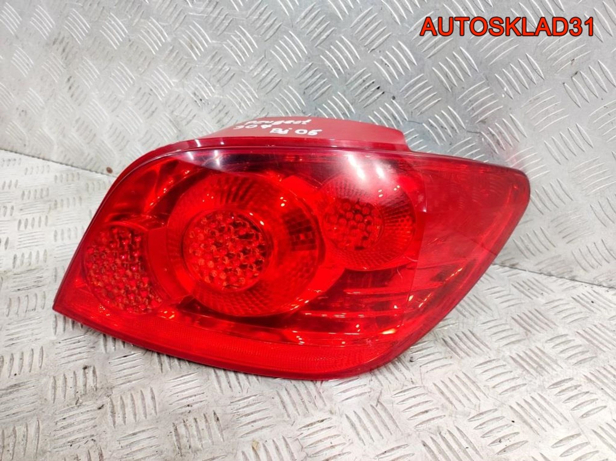 Фонарь задний правый Peugeot 307 9655767480 Рест, 7200 рублей, Дубовое