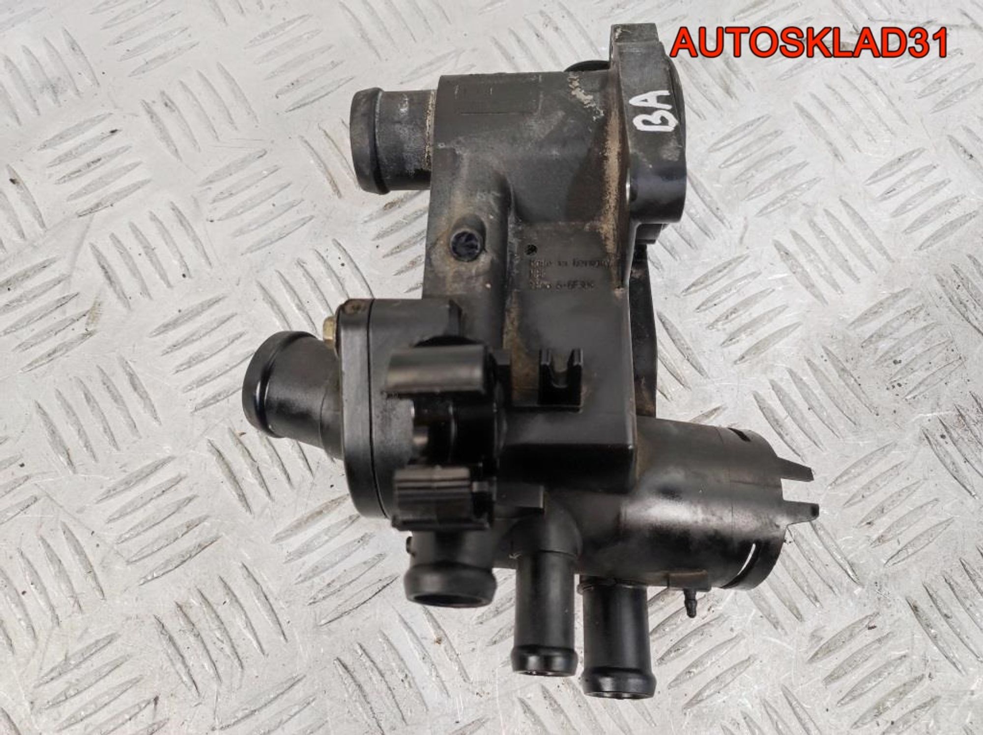 Корпус термостата Skoda Octavia A4 Корпус термостата Skoda Octavia A4 032121111BA, 900 рублей, Дубовое