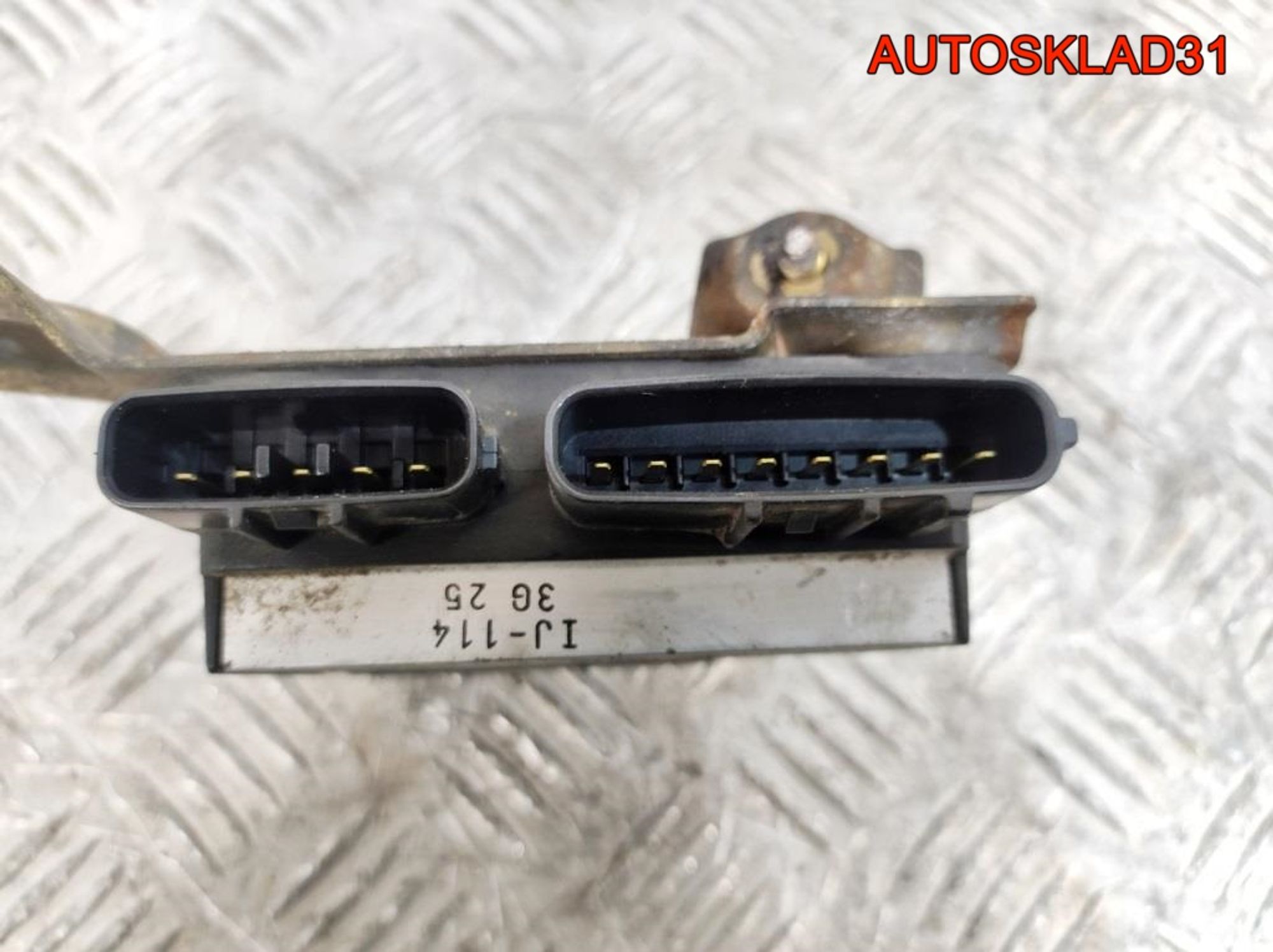 Блок управления форсунками Toyota Avensis 2 8987120040, 2500 рублей, Дубовое