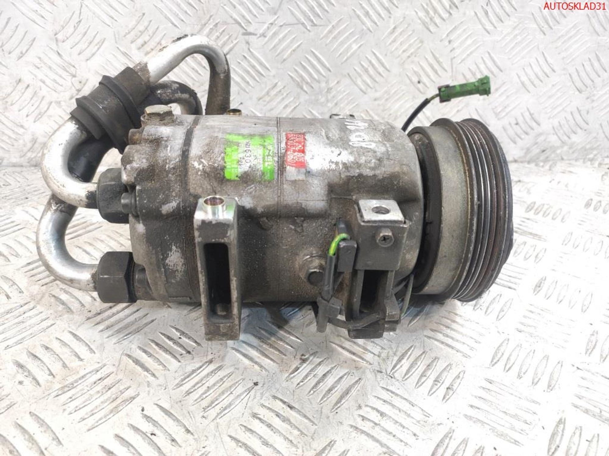 Компрессор кондиционера Audi A4 B5 1,8 AEB 8D0260805, 7200 рублей, Дубовое