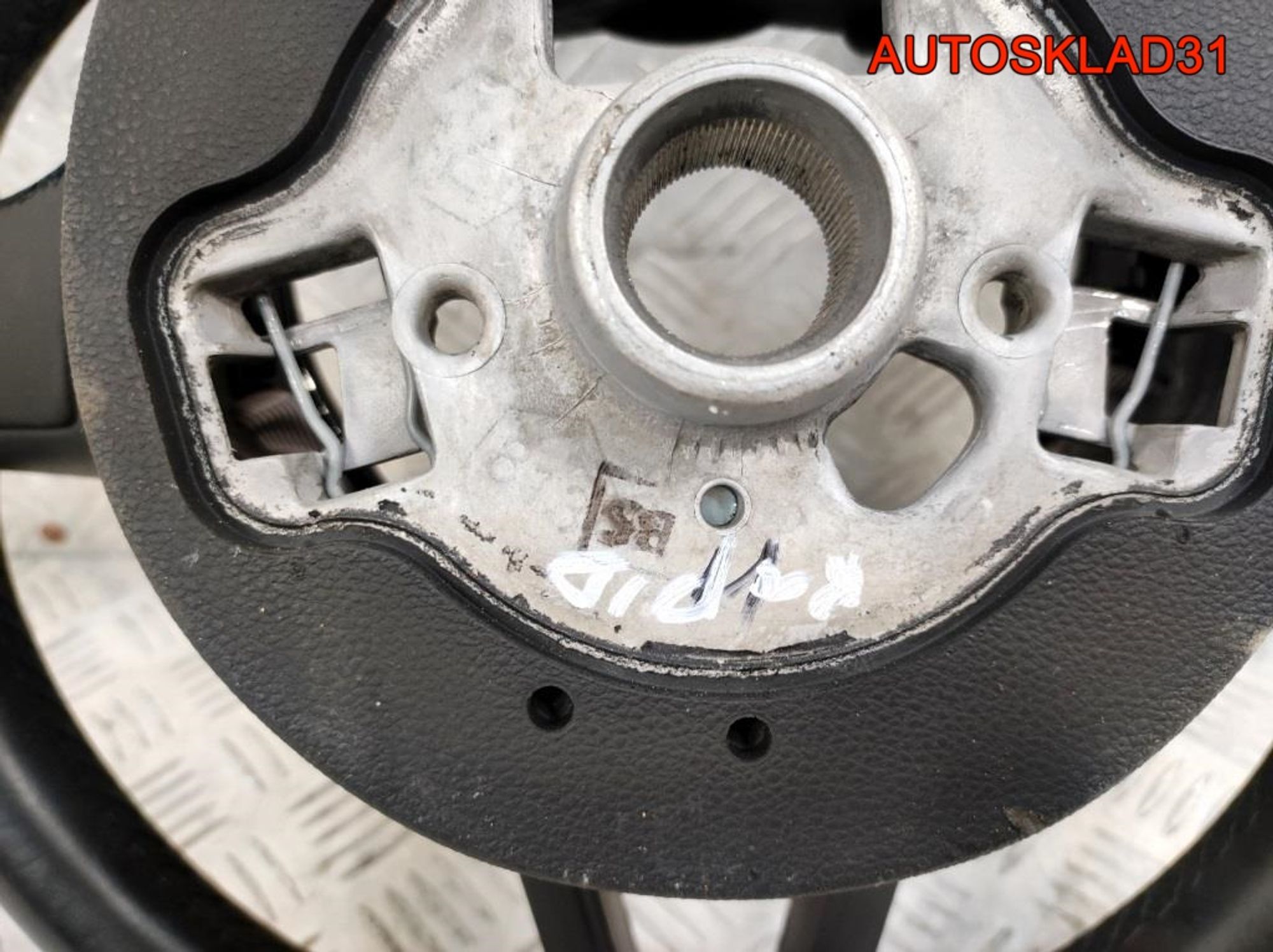 Рулевое колесо Кожа Skoda Rapid 3V0419091L, 15300 рублей, Дубовое