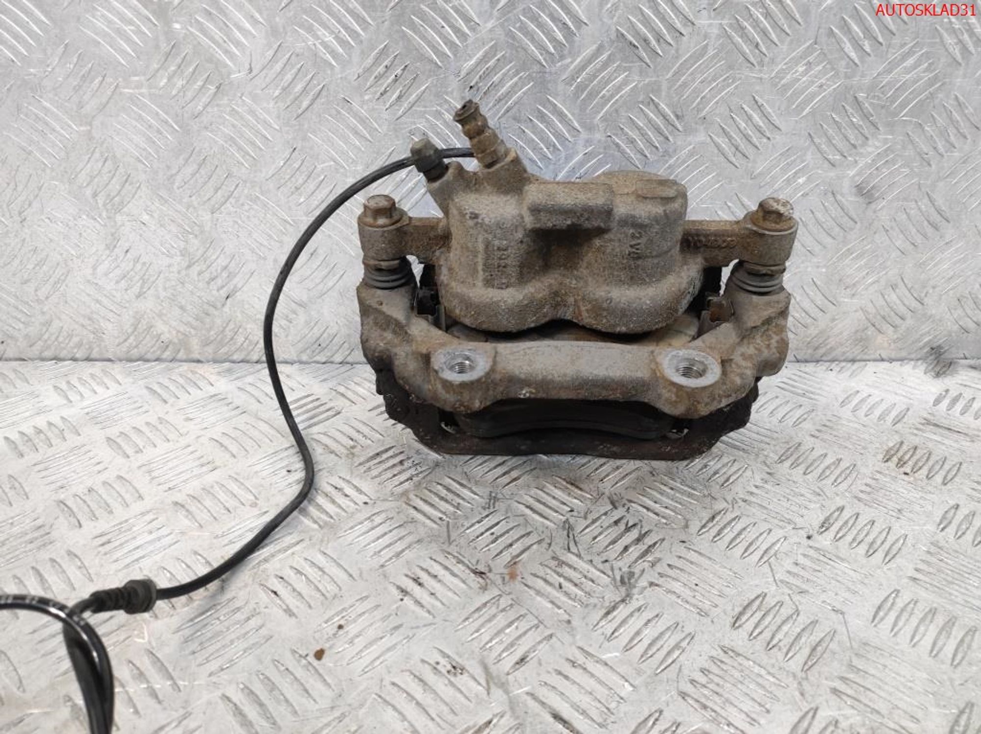 Суппорт тормозной передний правый Mercedes GLK 2,2 651.912, 2500 рублей, Дубовое