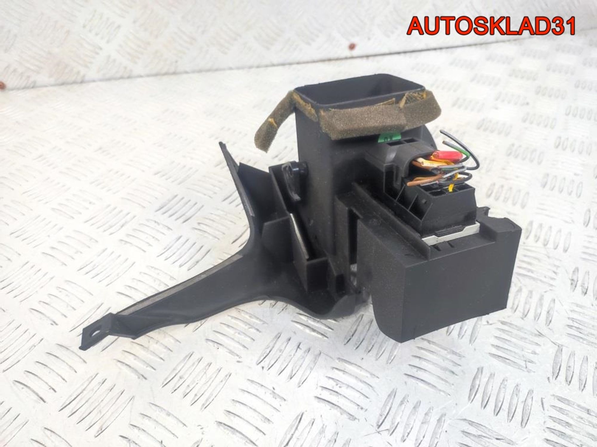 Дефлектор воздушный левый Opel Vectra B 90463805, 500 рублей, Дубовое