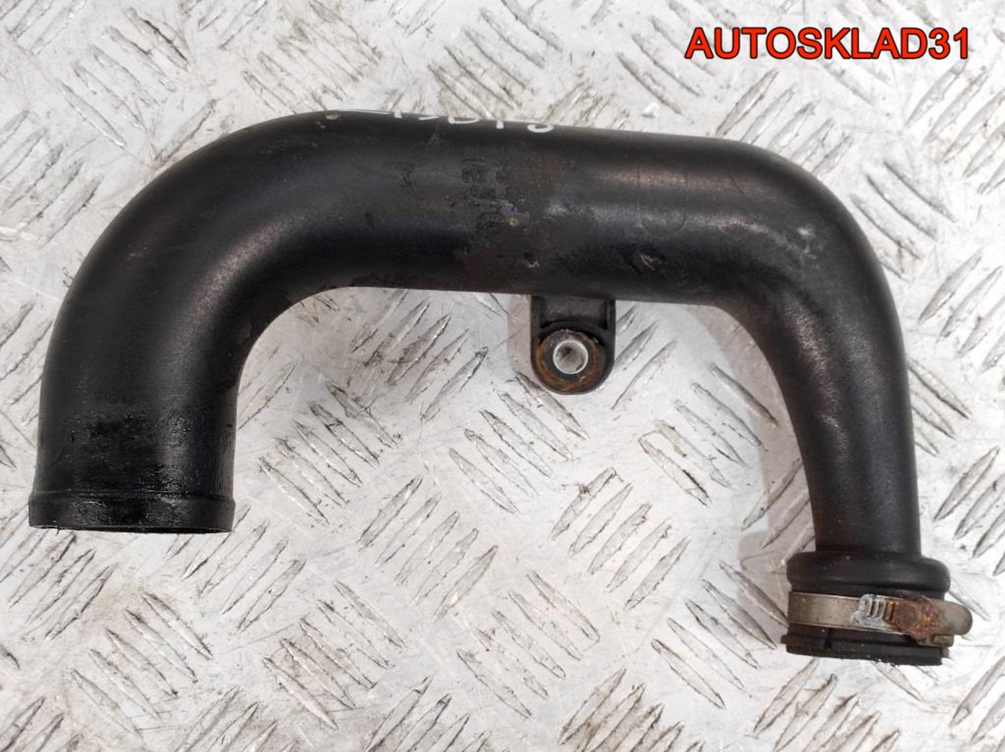 Патрубок интеркулера Opel Corsa D 1,3 Z13DTJ 13333735, 1300 рублей, Дубовое