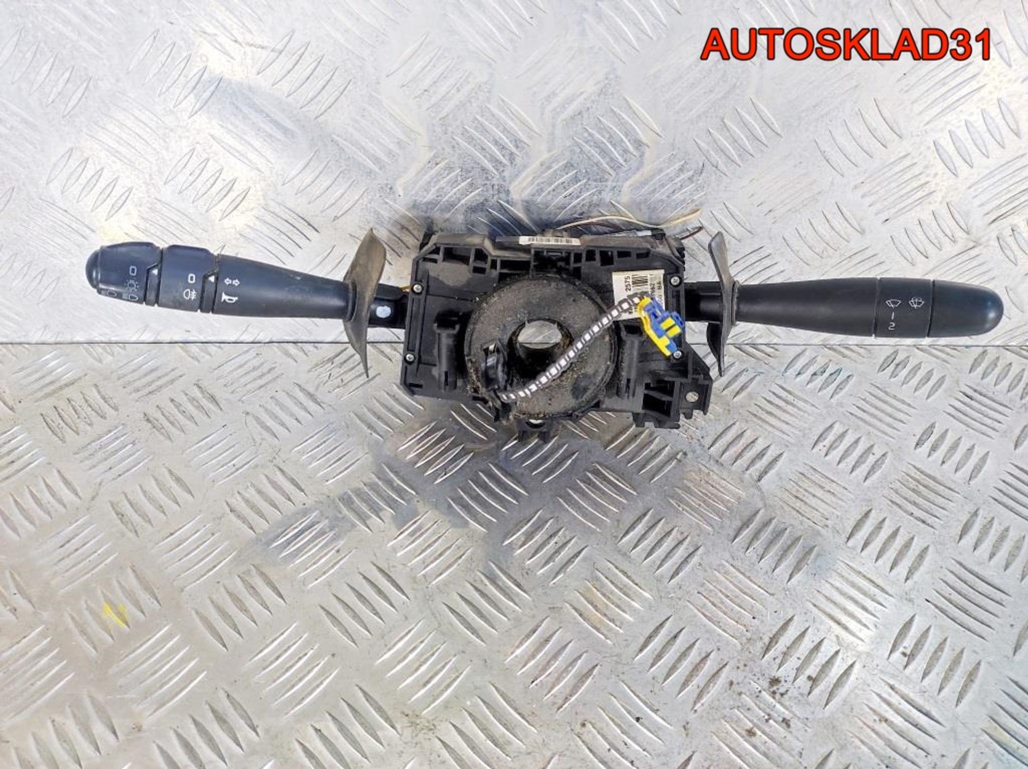 Переключатель подрулевой Renault Logan 8200792575, 2500 рублей, Дубовое