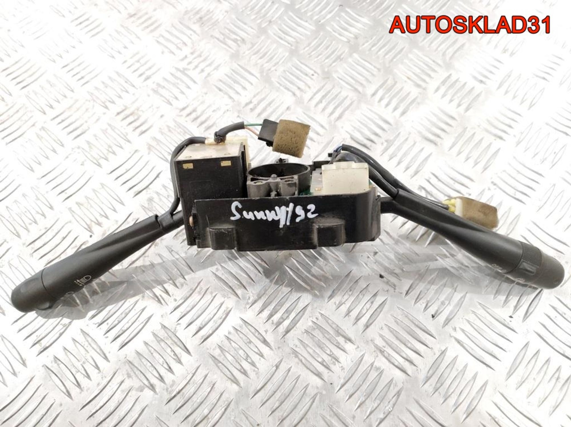 Переключатель подрулевой Nissan Sunny N14 NILES14506, 1500 рублей, Дубовое