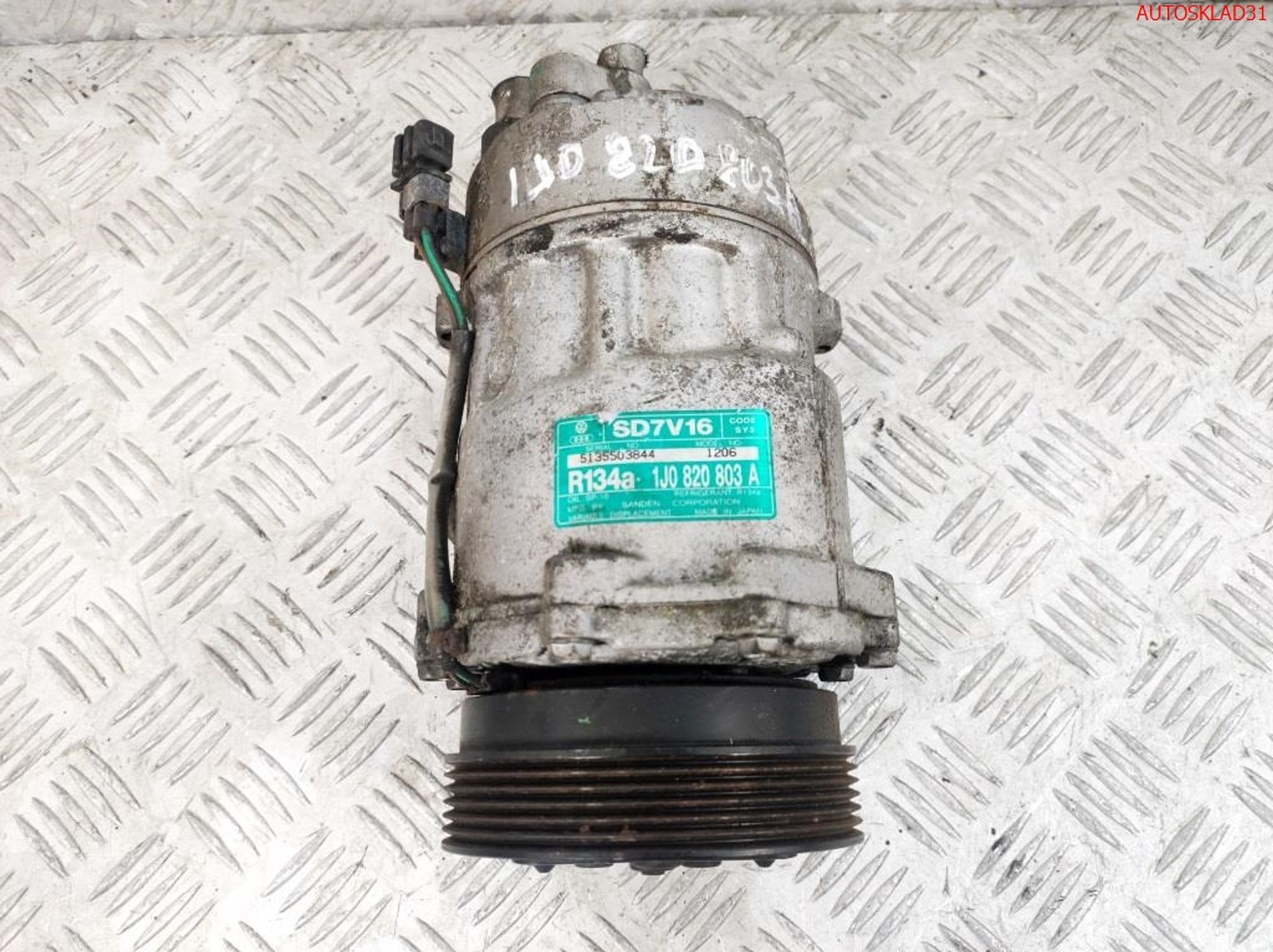 Компрессор кондиционера VW Golf 4 1J0820803A, 5900 рублей, Дубовое