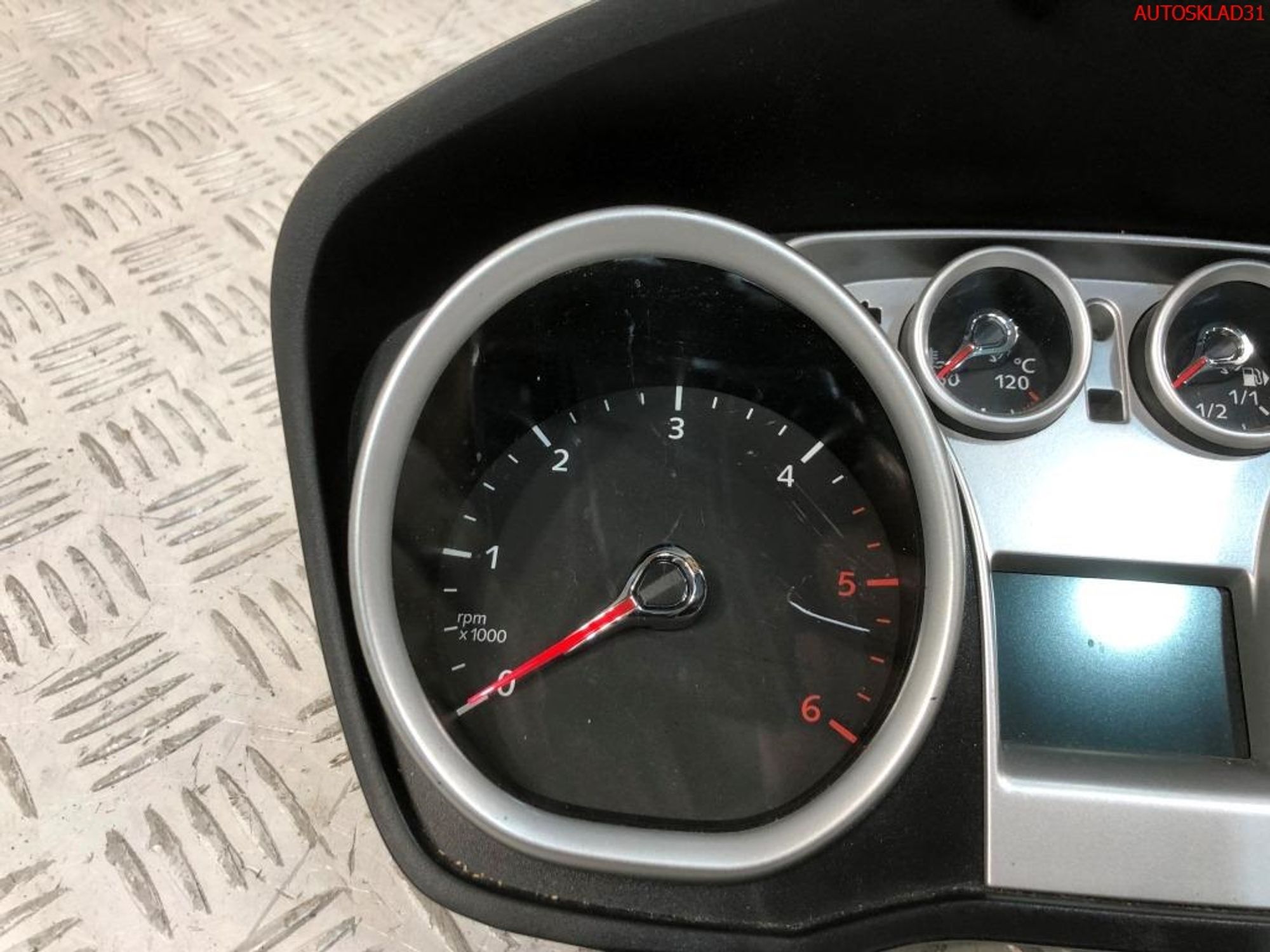 Панель приборов Ford Focus 2 1,6 Дизель 8V4T10849GJ, 16000 рублей, Дубовое