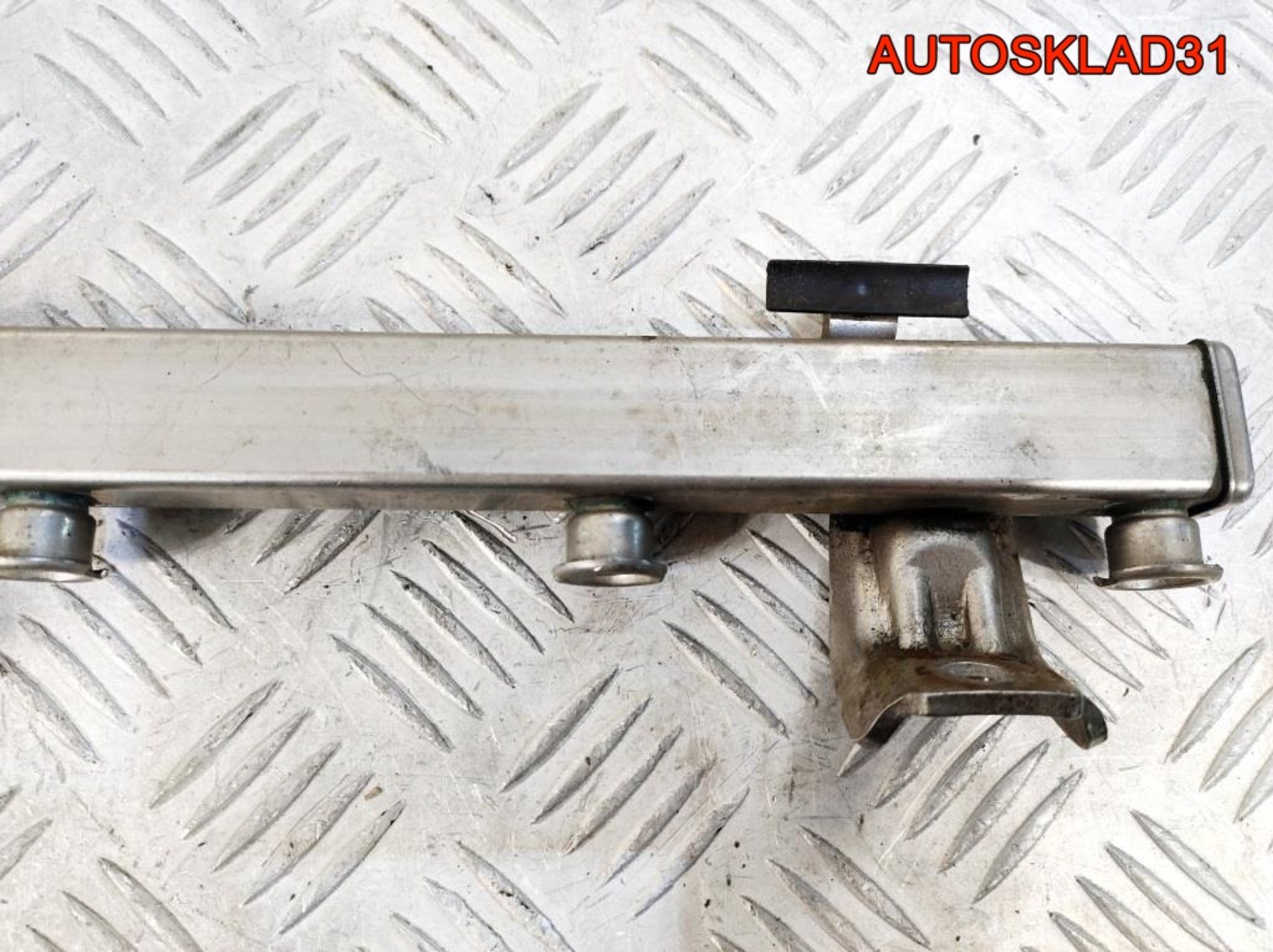 Рейка топливная Ford Focus 2 4M5G9D280FB, 600 рублей, Дубовое