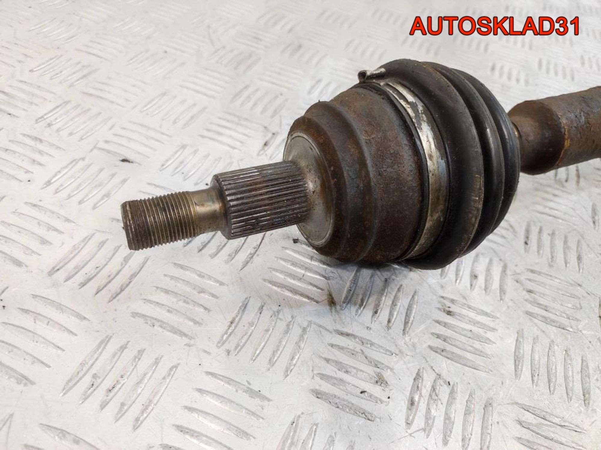 Привод передний правый VW Golf 4 МКПП 1J0407272F, 4100 рублей, Дубовое