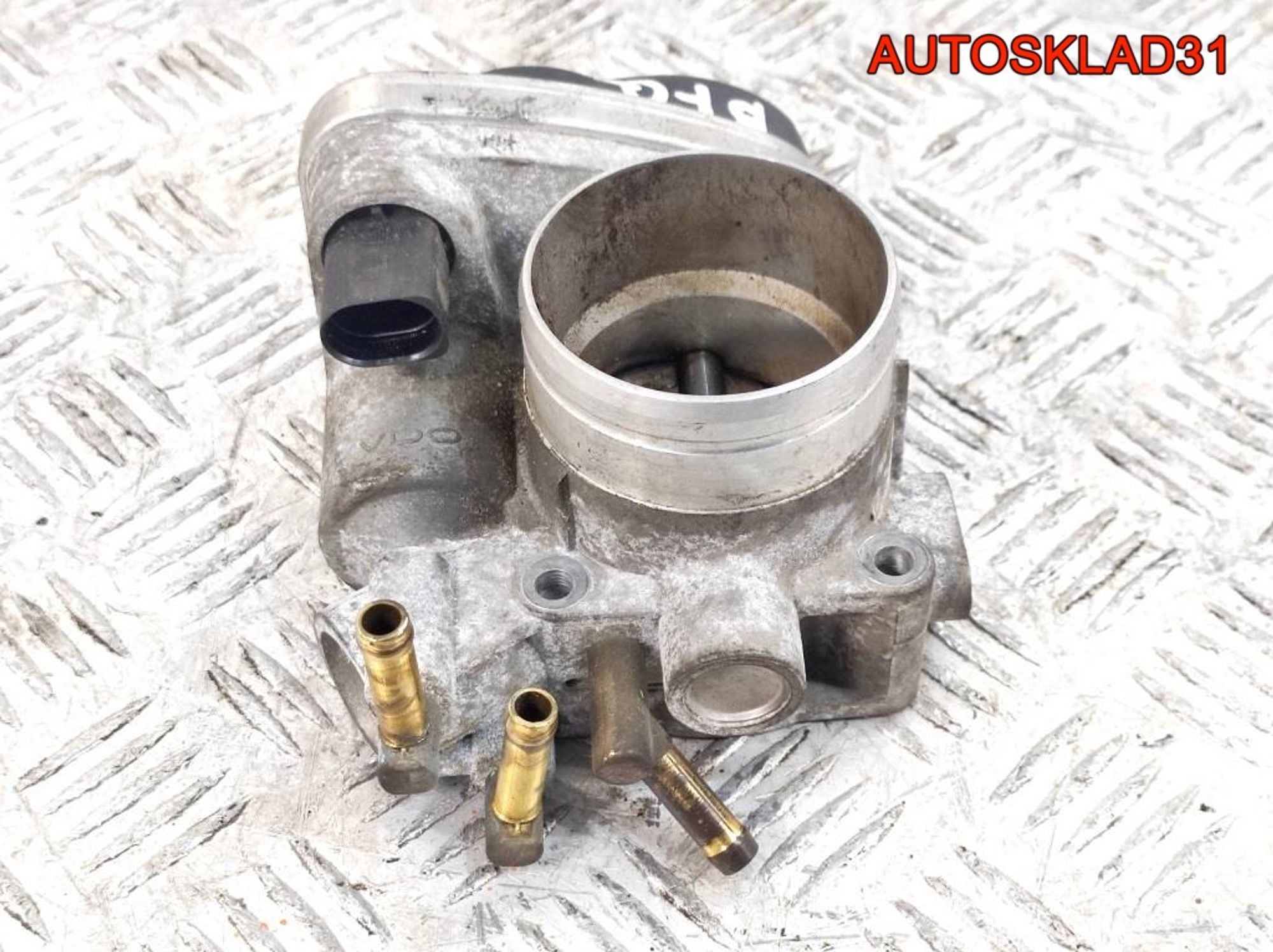 Заслонка дроссельная VW Golf 4 1,6 BFQ 06A133062N, 4000 рублей, Дубовое