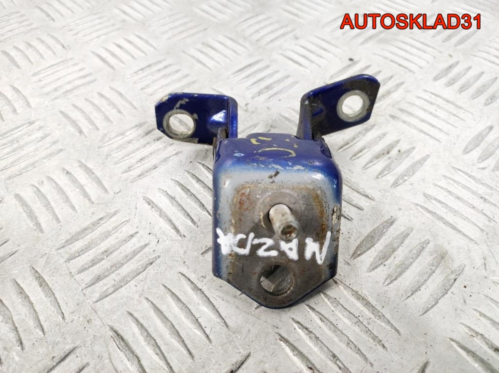 Петля двери задняя левая верхняя Mazda 3 BK, 500 рублей, Дубовое