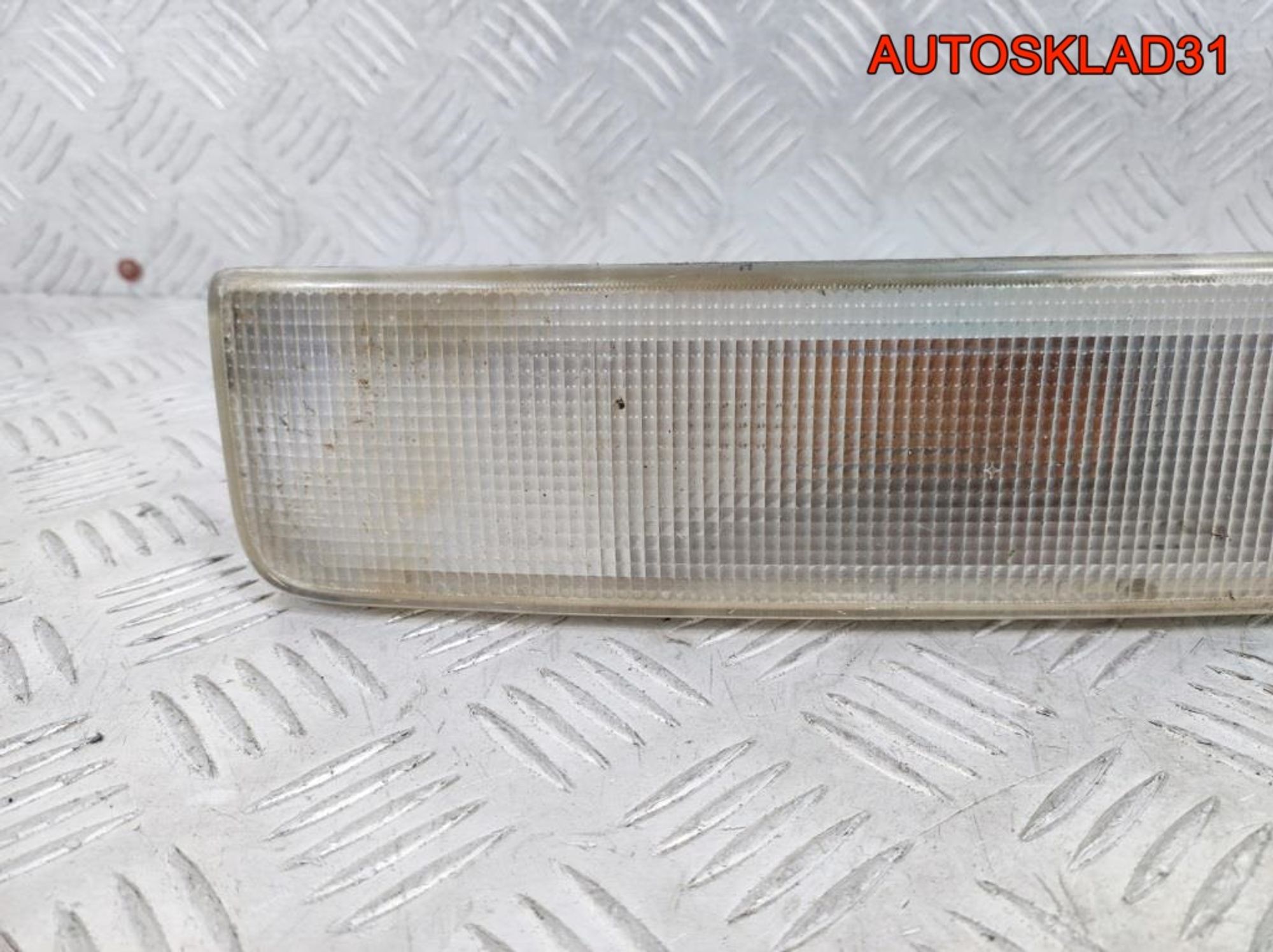 Поворотник левый белый Renault Master 2 7700353946, 2100 рублей, Дубовое