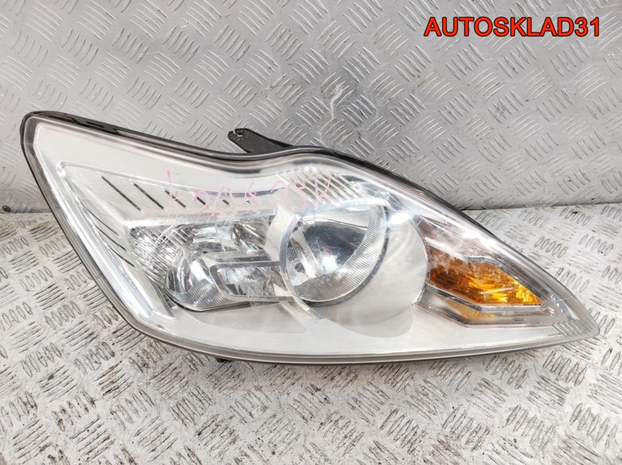 Фары комплект Ford Focus 2 Рестайлинг 20B483B52B, 14000 рублей, Дубовое