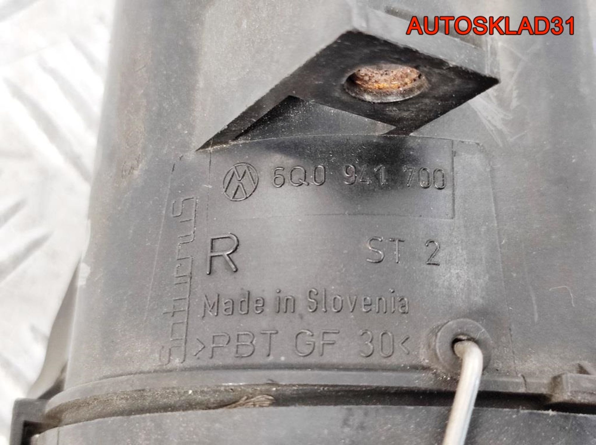 Фара противотуманная правая VW Polo 4 6Q0941700, 1400 рублей, Дубовое