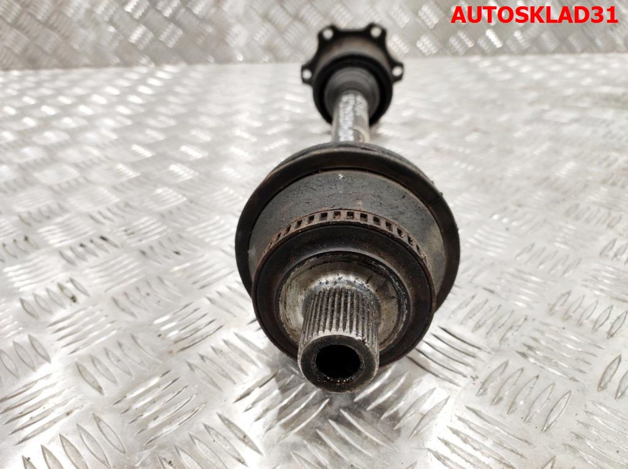 Полуось передняя правая VW Passat B5 2,5 Дизель 8D0407272CM, 4000 рублей, Дубовое