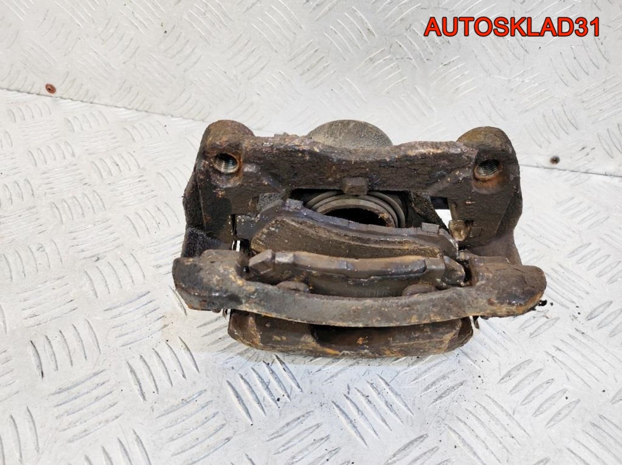 Суппорт тормозной передний левый Nissan Qashqai, 2100 рублей, Дубовое