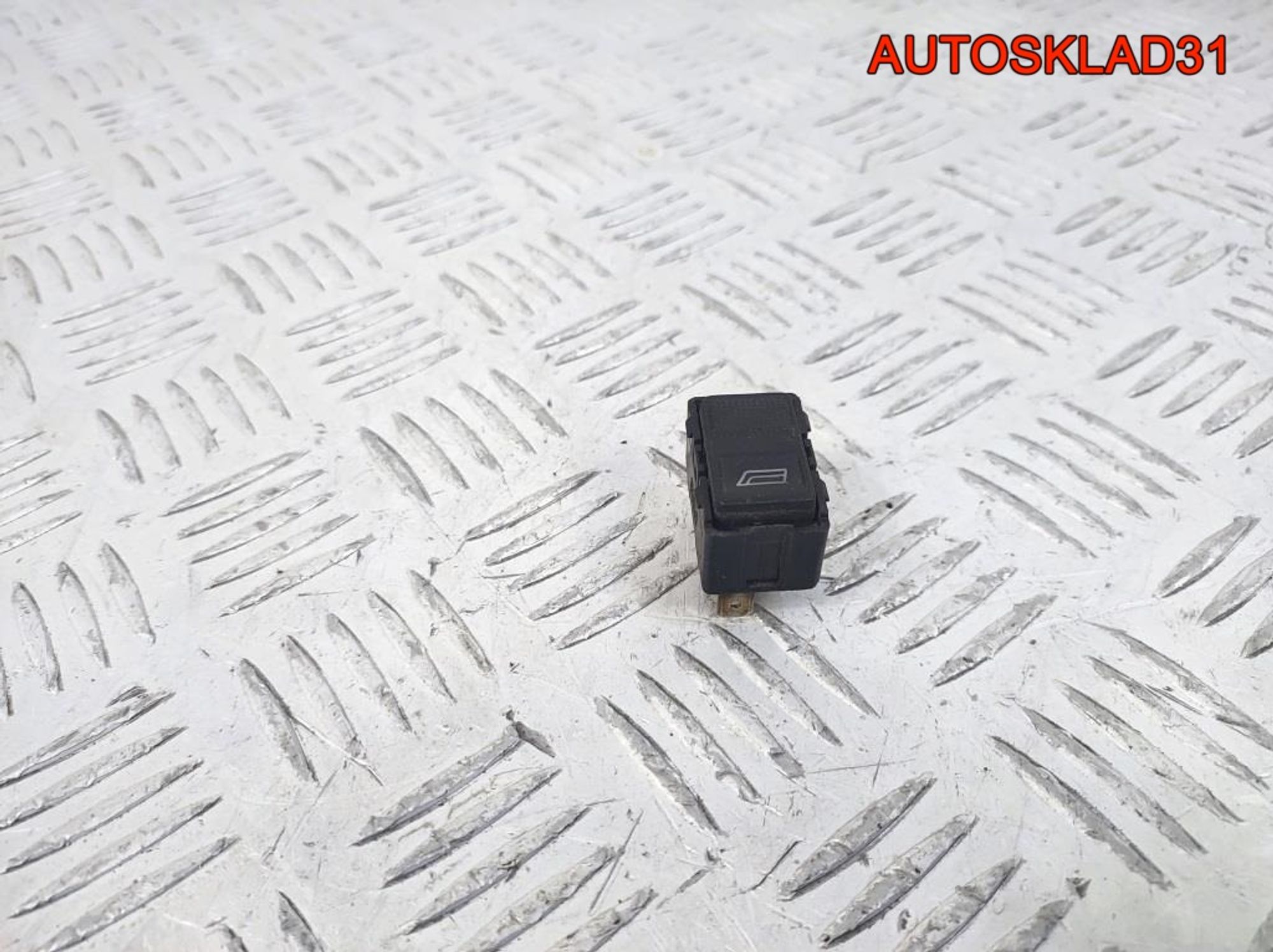 Кнопка стеклоподъемника Audi 100 C4 4A0959855A, 500 рублей, Дубовое